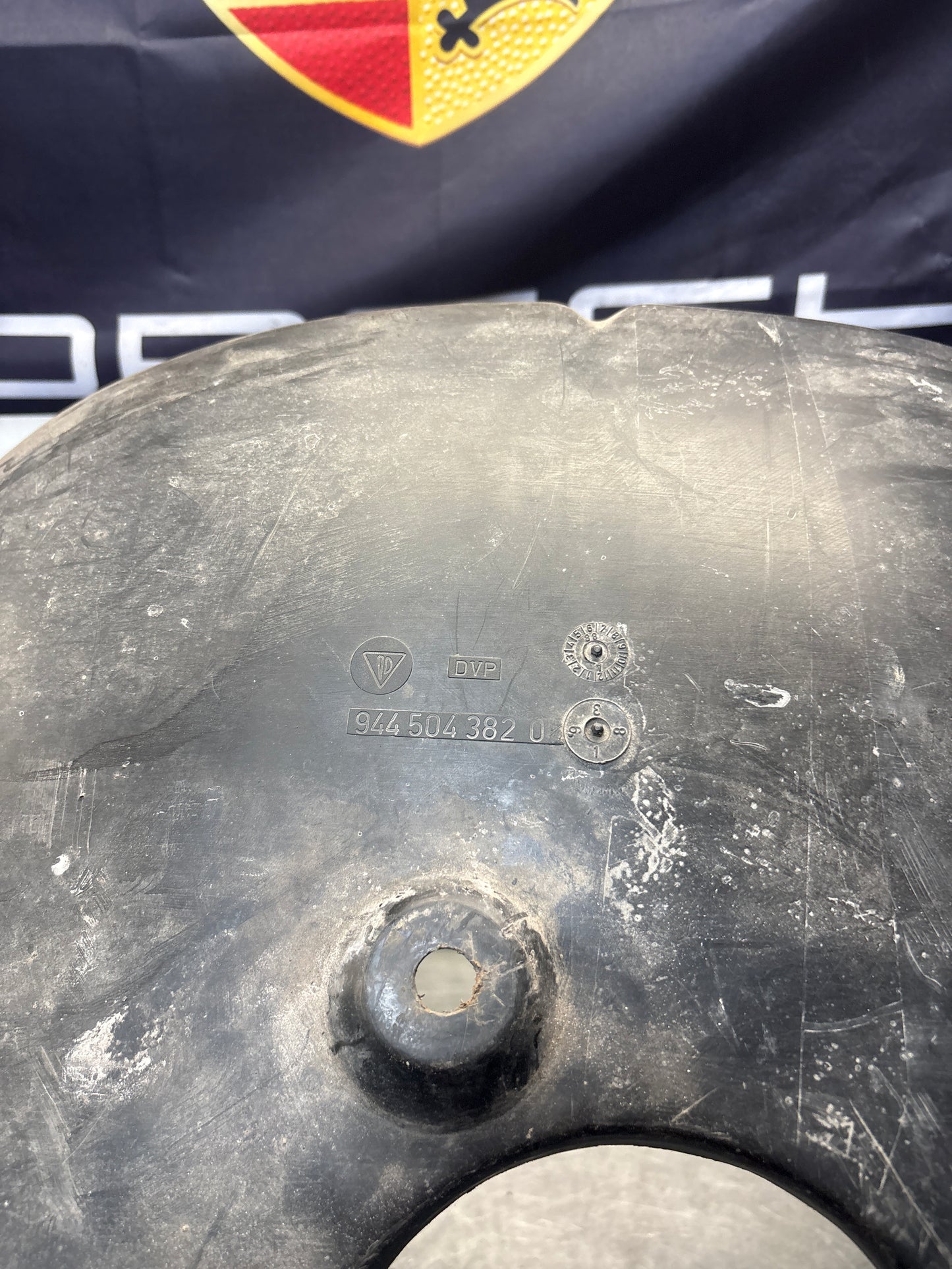 Porsche 944 from 85.5 arch liner Right, 94450438201, used