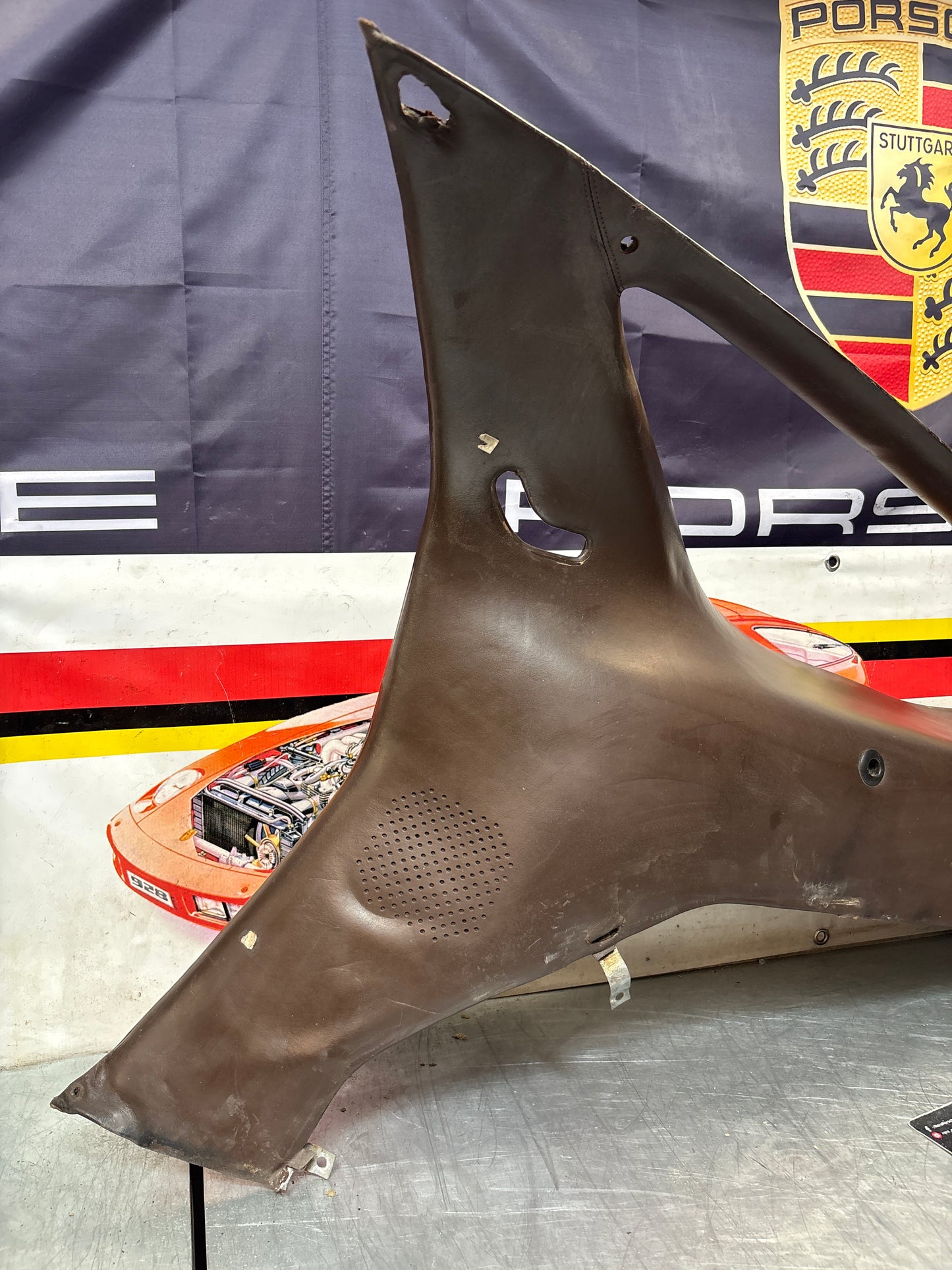 Porsche 928 early right side lower side trim panel, without loudspeaker, brown used 92855502202