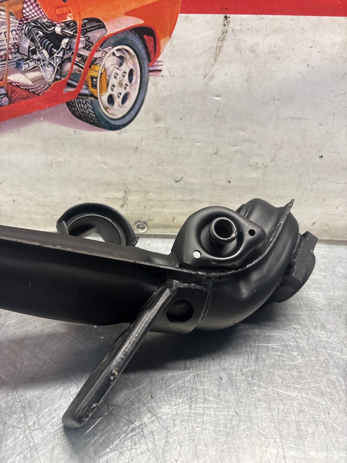 Porsche 924 944  -85.5 Rear left trailing arm,  refurbished 94433102100