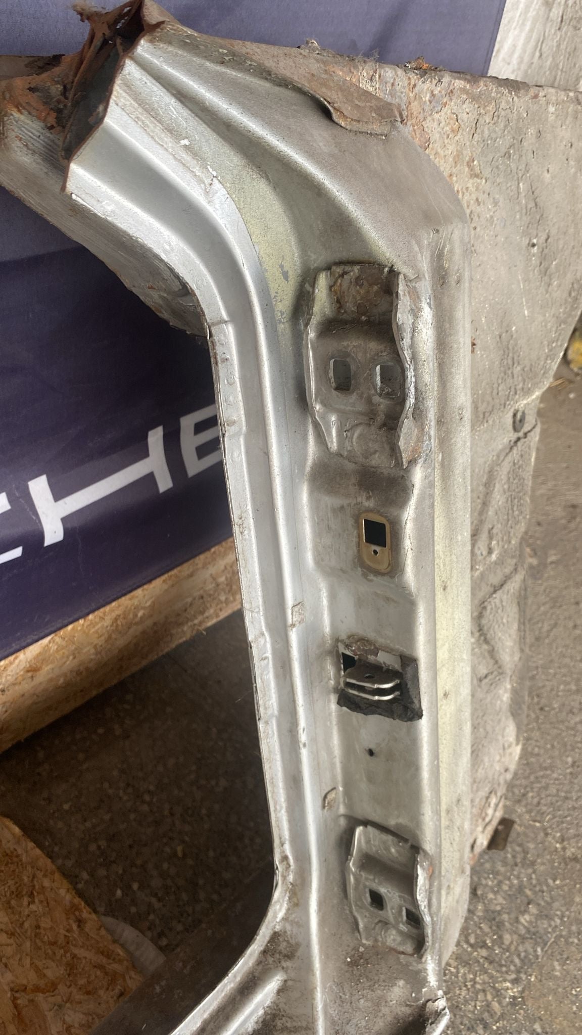 Porsche 924 76-79 Right sill / fender section, 477809602B cut