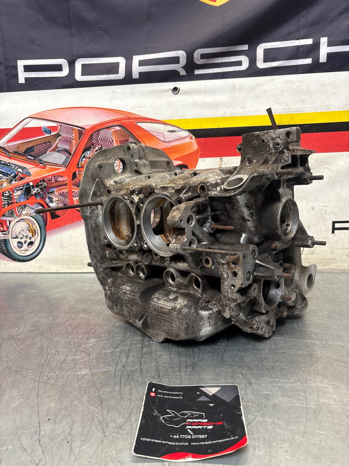 Porsche 914 1.8L engine case, used EC002622