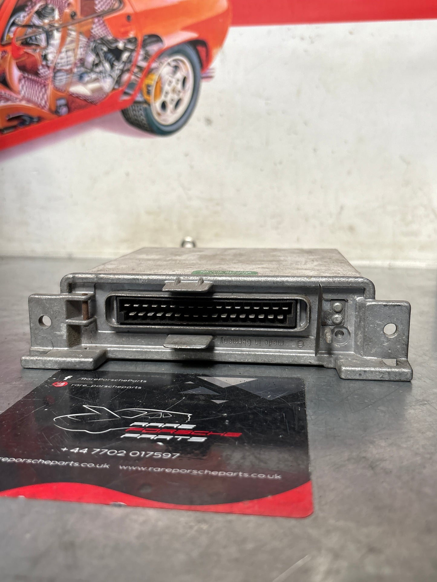 Porsche 928 engine control unit, used, 92861810602 / 0280002102