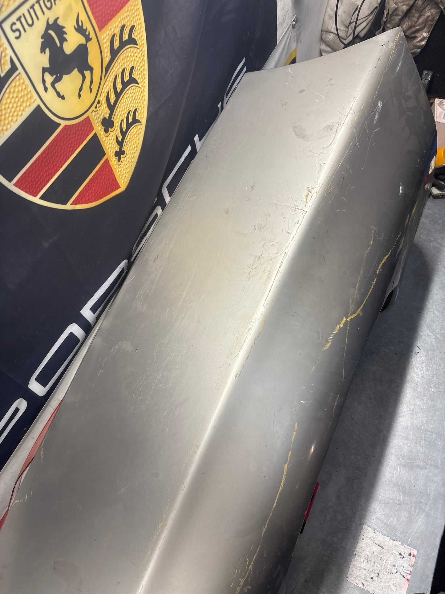 Porsche 928 -87 front left wing, 92850301103 used