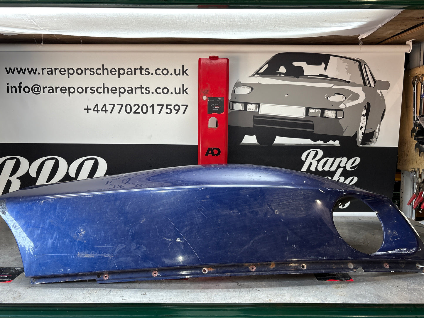 Porsche 928 -87 front left wing, 92850301103 used