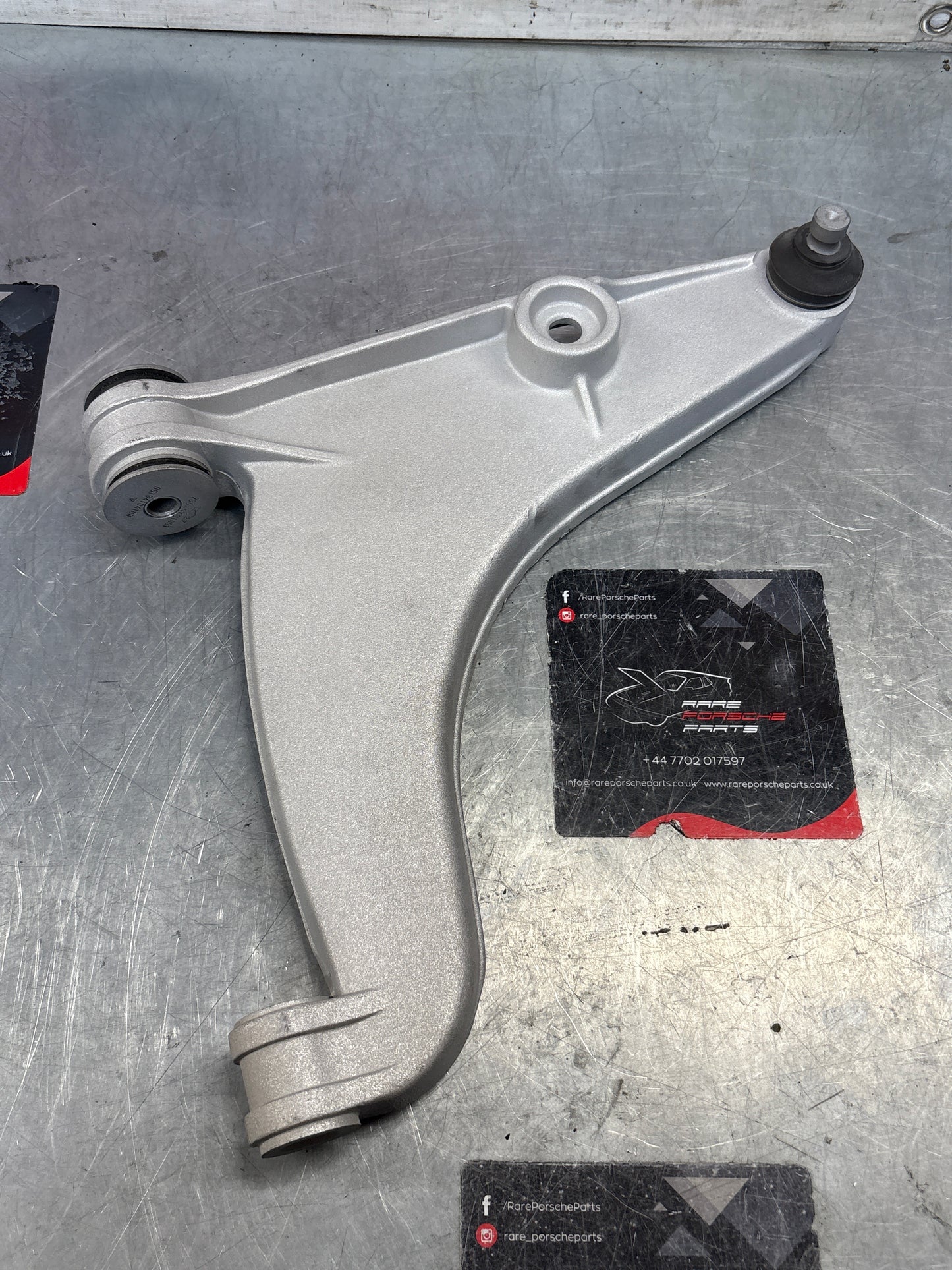 Porsche 944 Front right control arm, refurbished 95134115000
