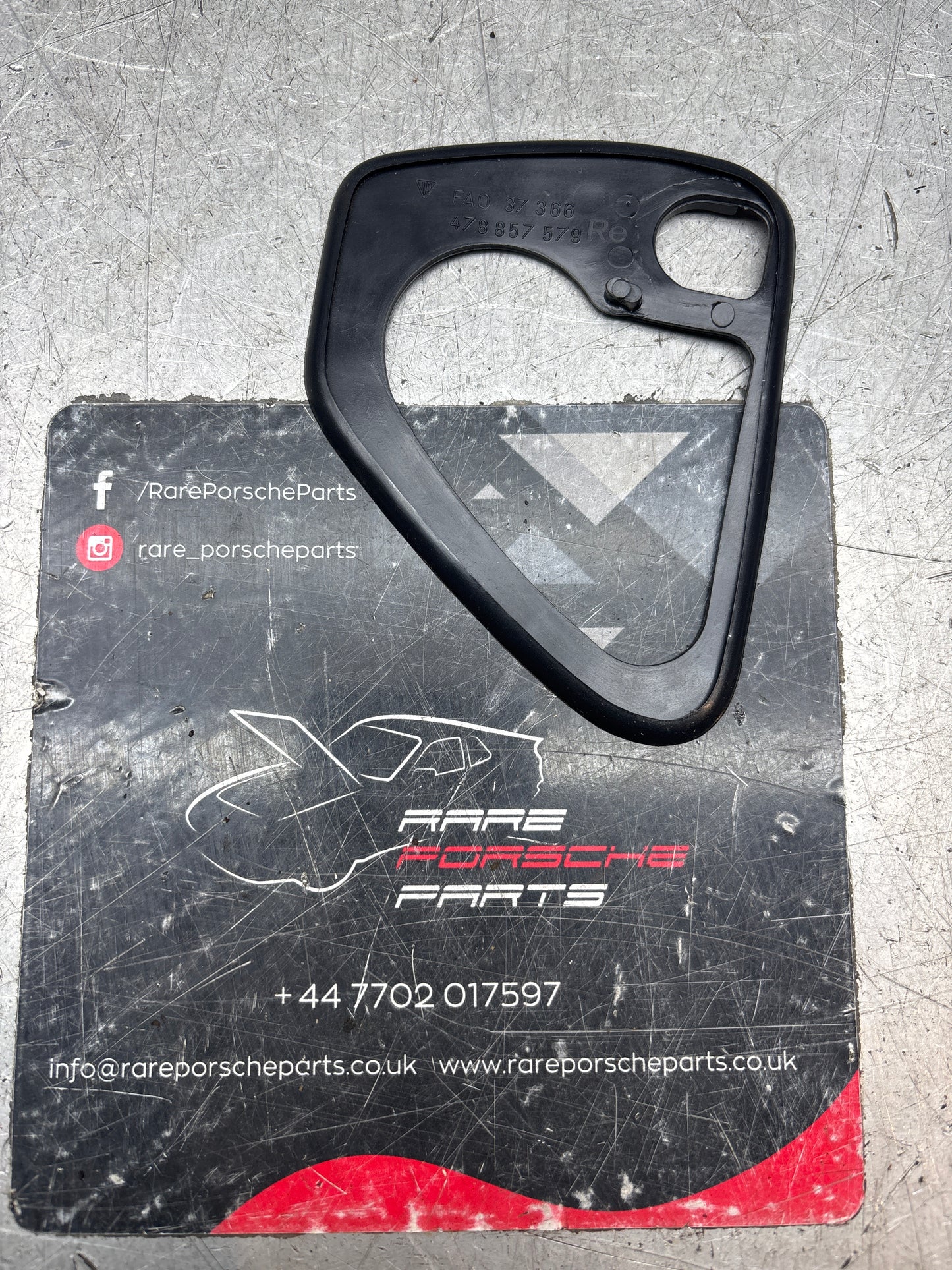 Porsche 924 924 Carrera GT right O/S wing mirror rubber pad, 478857579, new