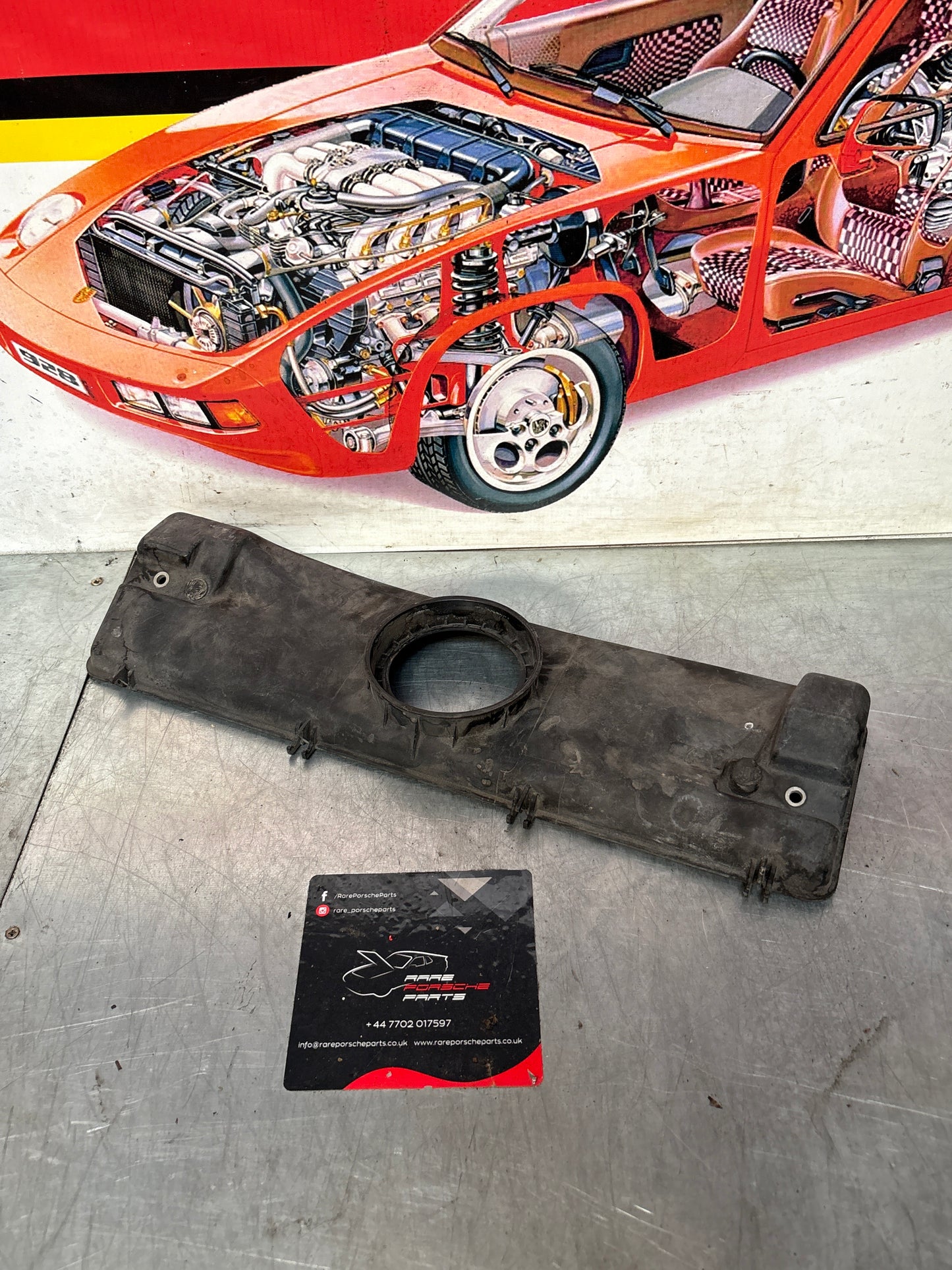 Porsche 928 lower air filter housing 92811022905