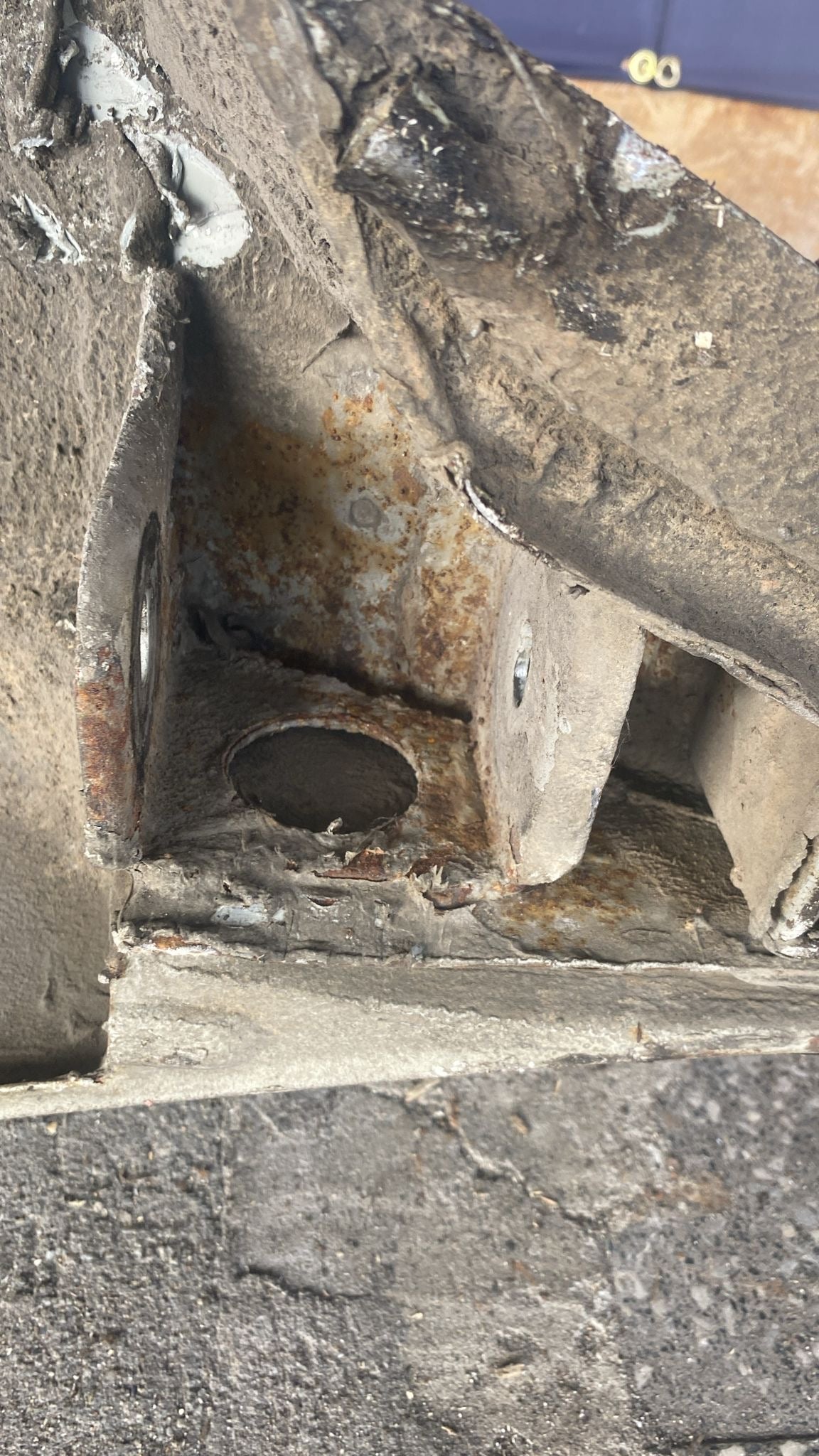 Porsche 944 left side cut, rear fender with sill 94450390303, 94450361102