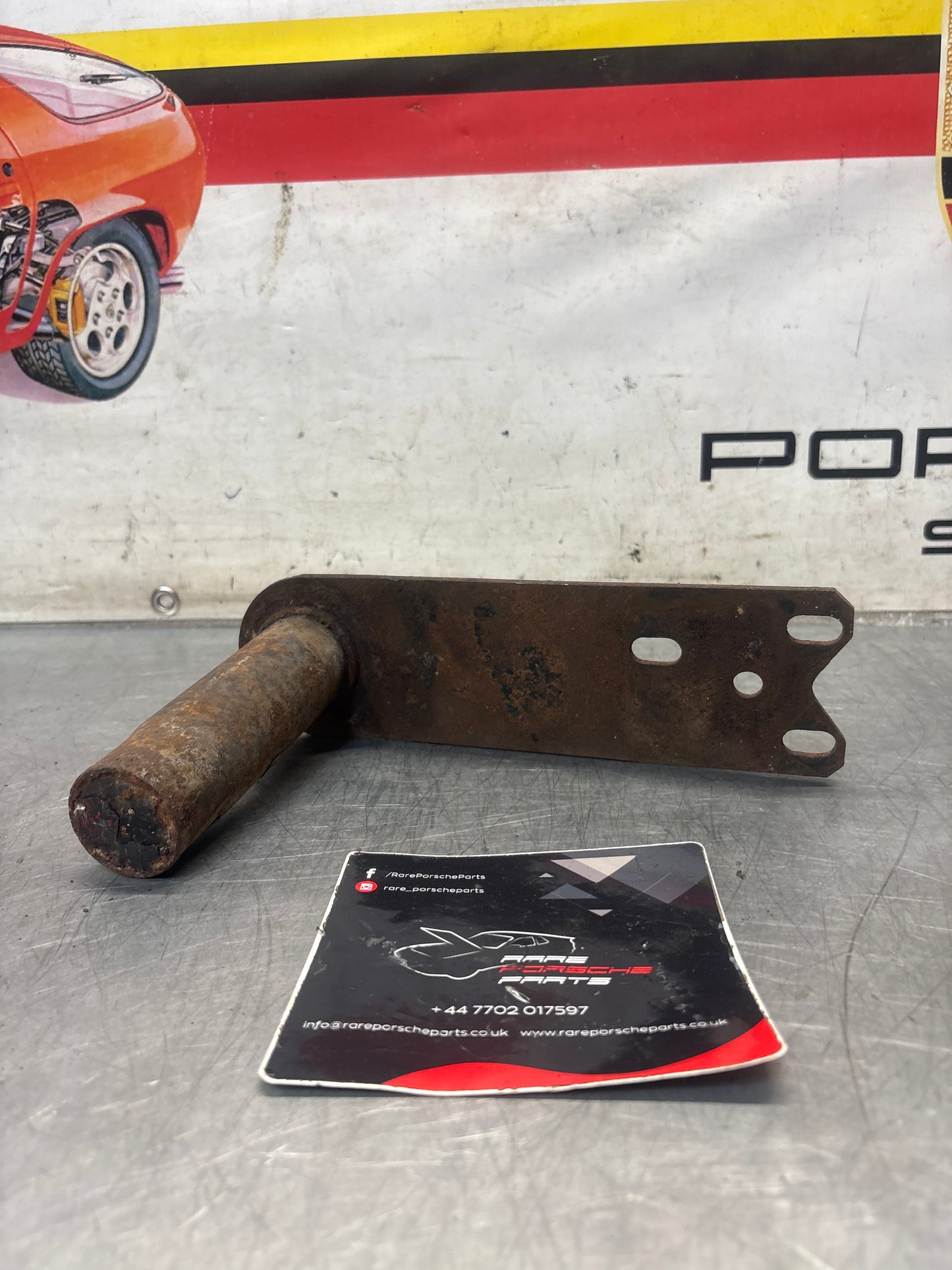 Porsche 924 76-79 right trailing arm, used 113511206B