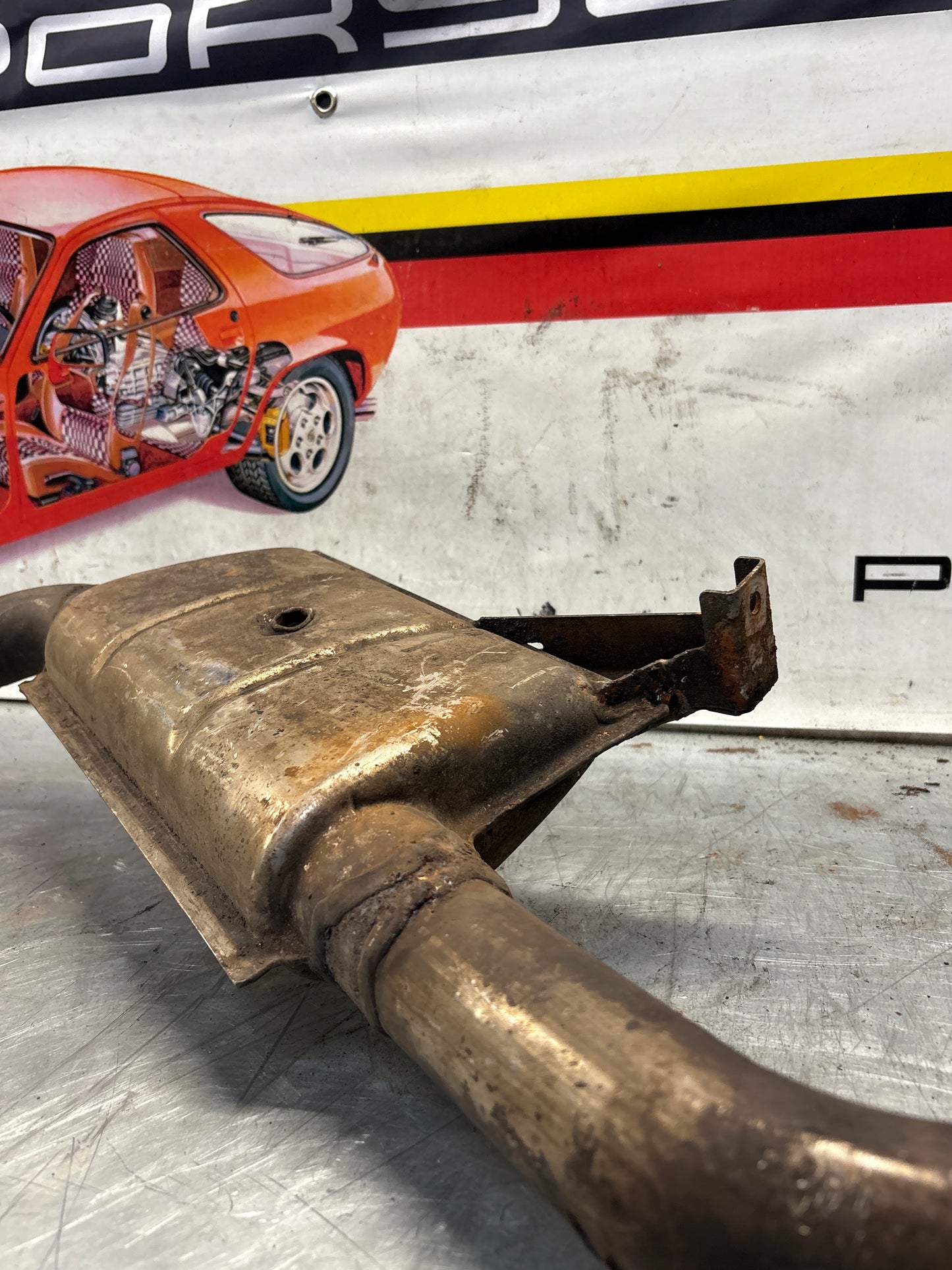 Porsche 928 S4 left middle silencer, used 92811109303