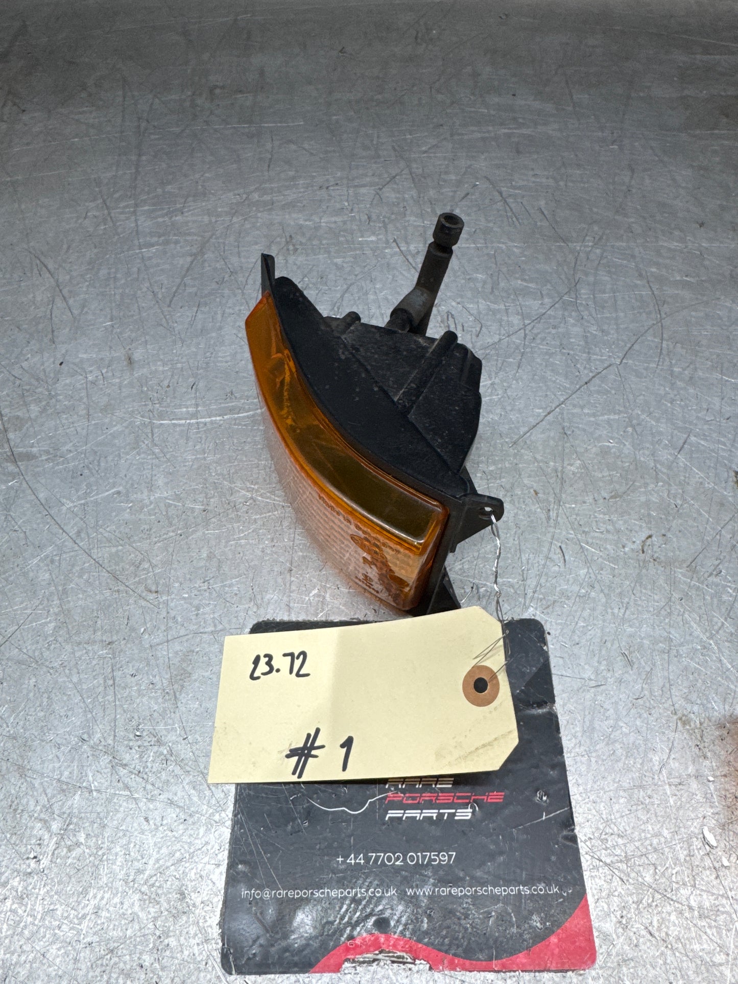 Porsche 924 O/S LH Front indicator unit used 477953065A