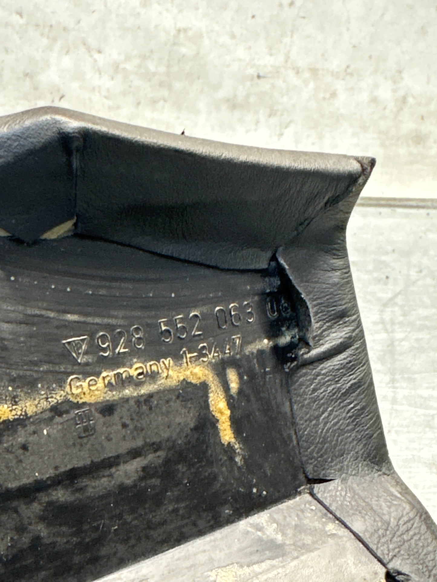 Porsche 928 Center console, used 92855206306 black