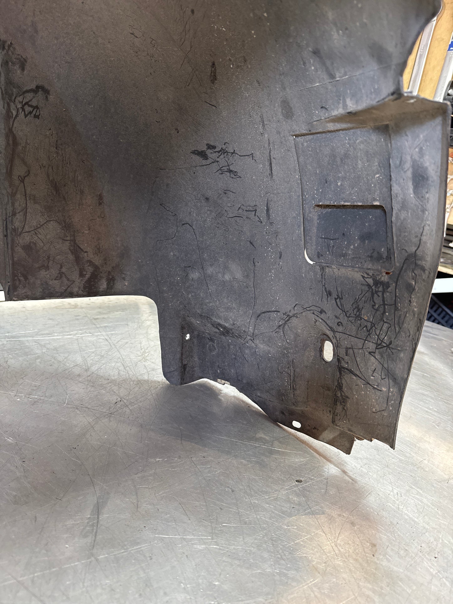 Porsche 944 S2 wheel arch liner Right, 94450438206 used