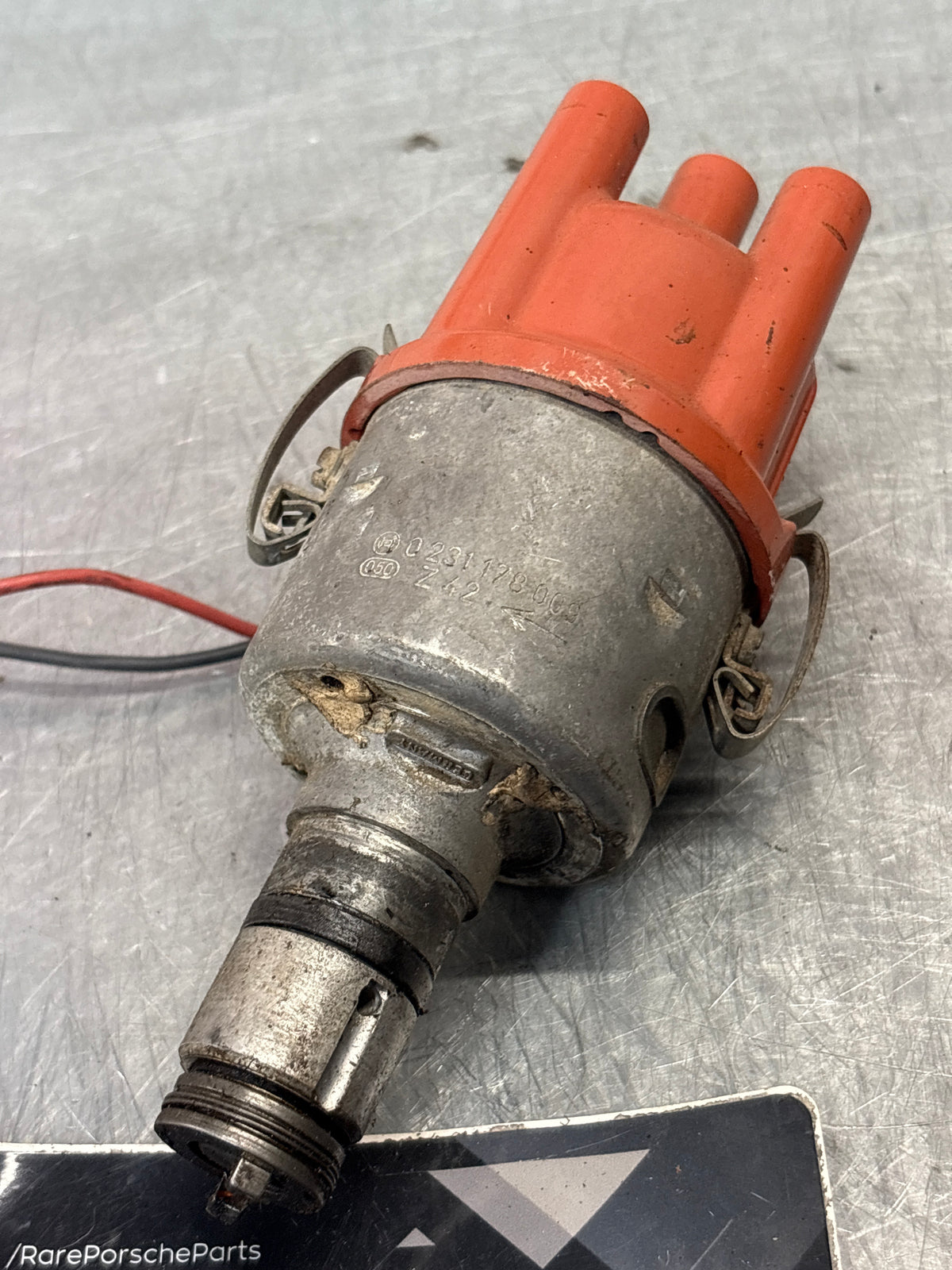 Porsche 912 / 356 fuel distributor, used 0231178009