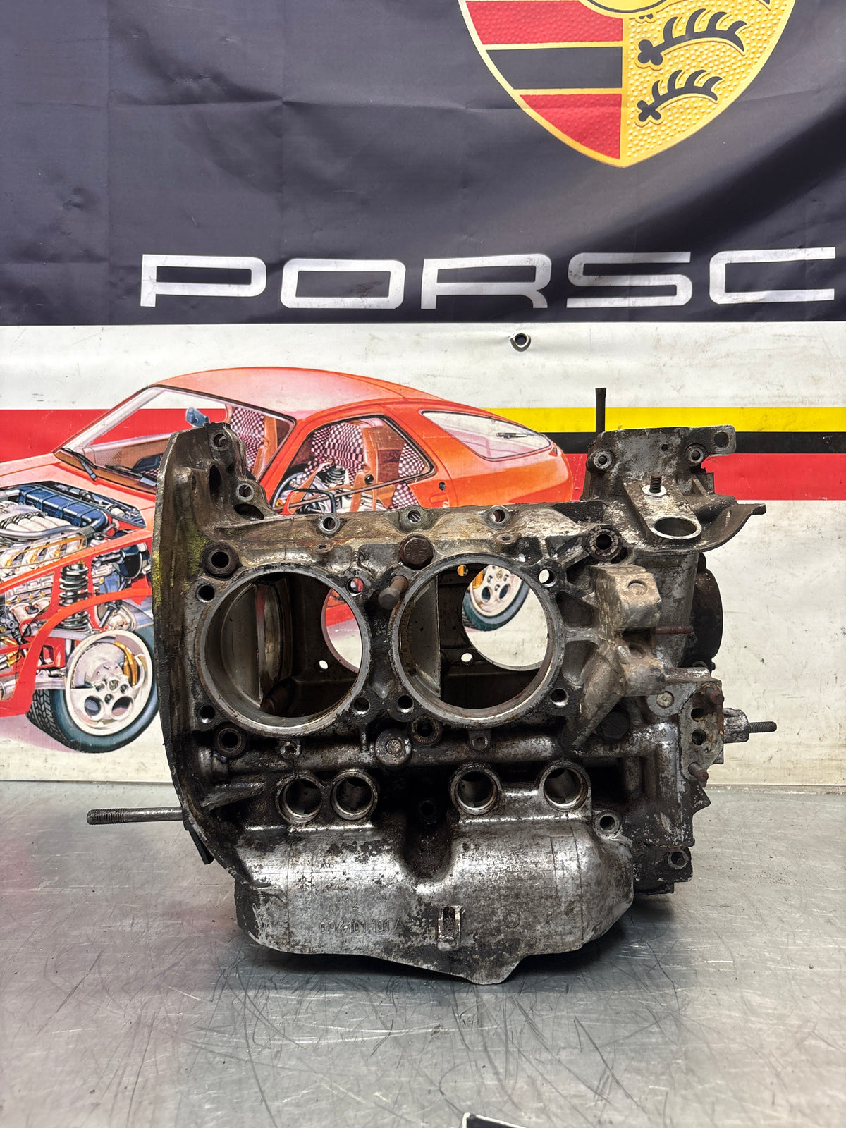 Porsche 914 1.8L engine case, used EC011388