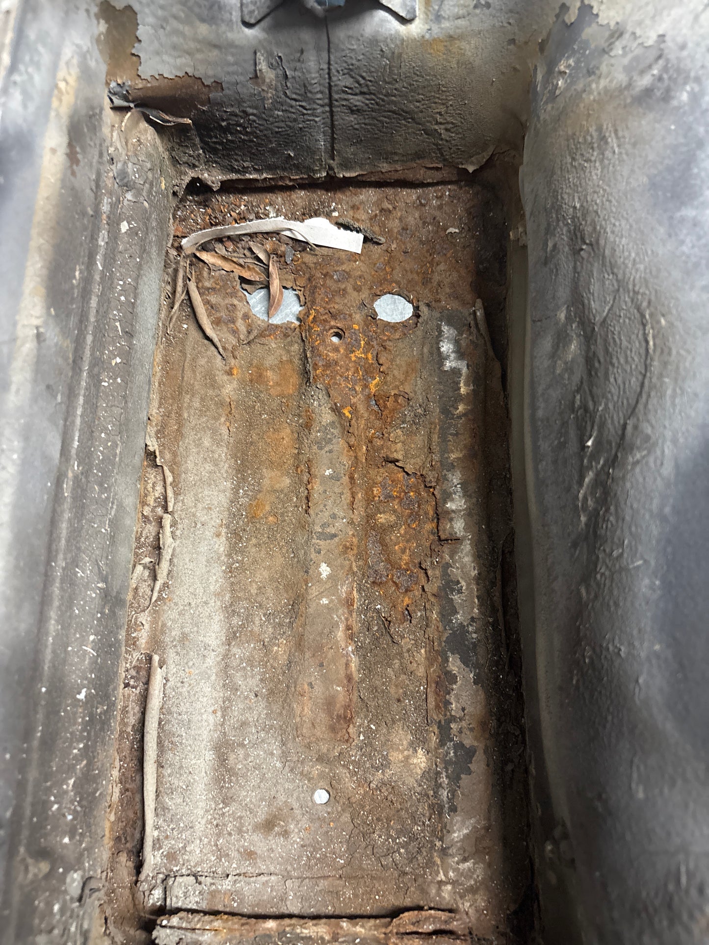 Porsche 928 Battery tray cut, 92850180502 used