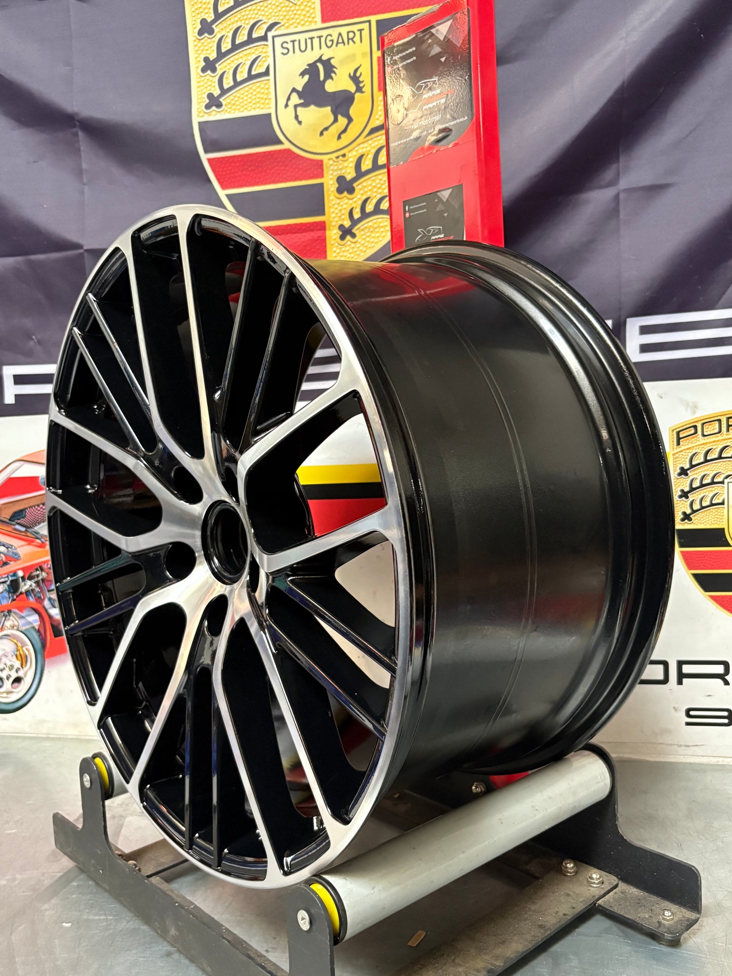 Porsche Panamera 11.5Jx21” ET69 alloy wheel 971601025AQ very nice condition, used