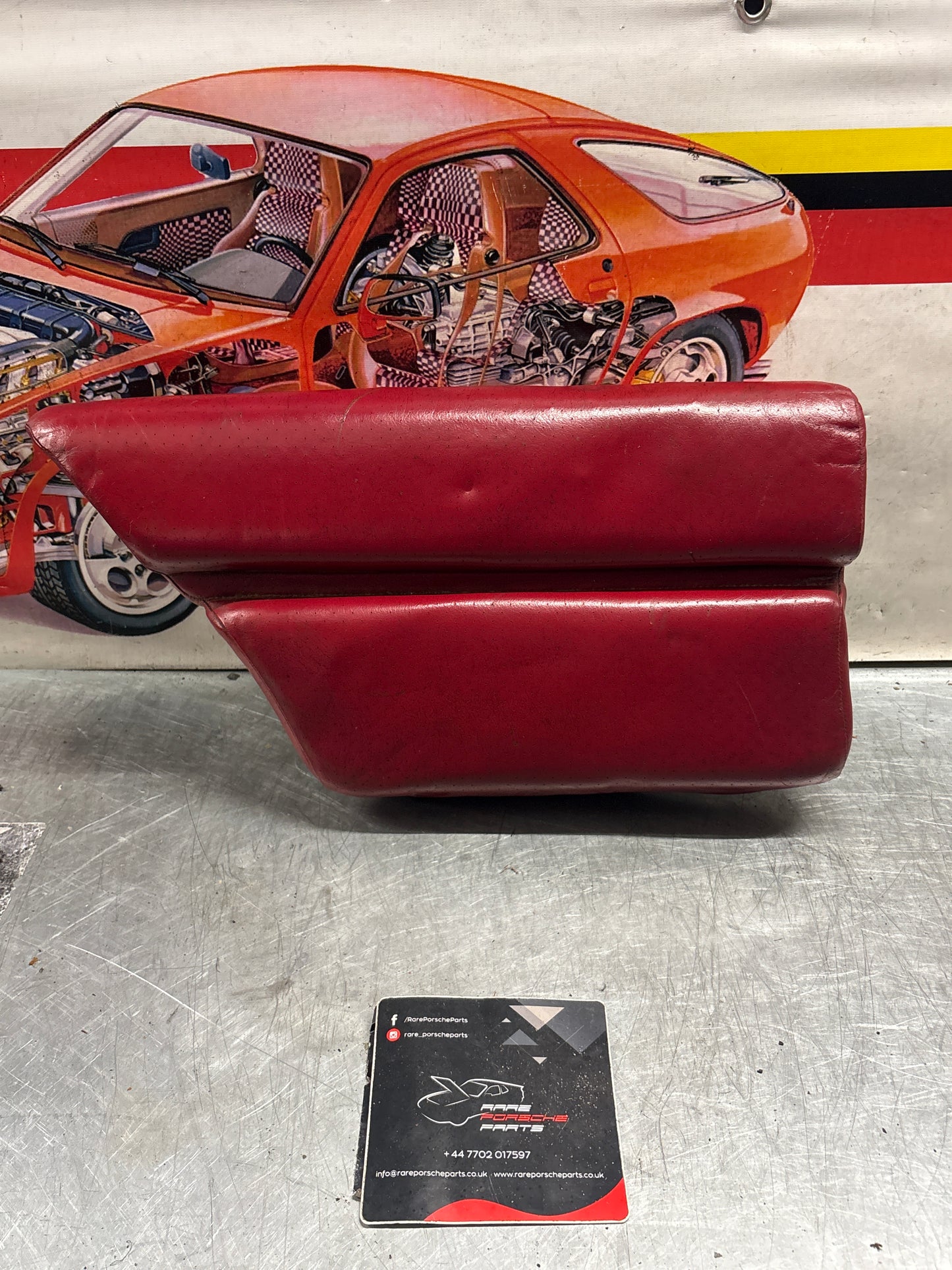 Porsche 928 rear left seat cushion, can-can red , leather, used 92852205951