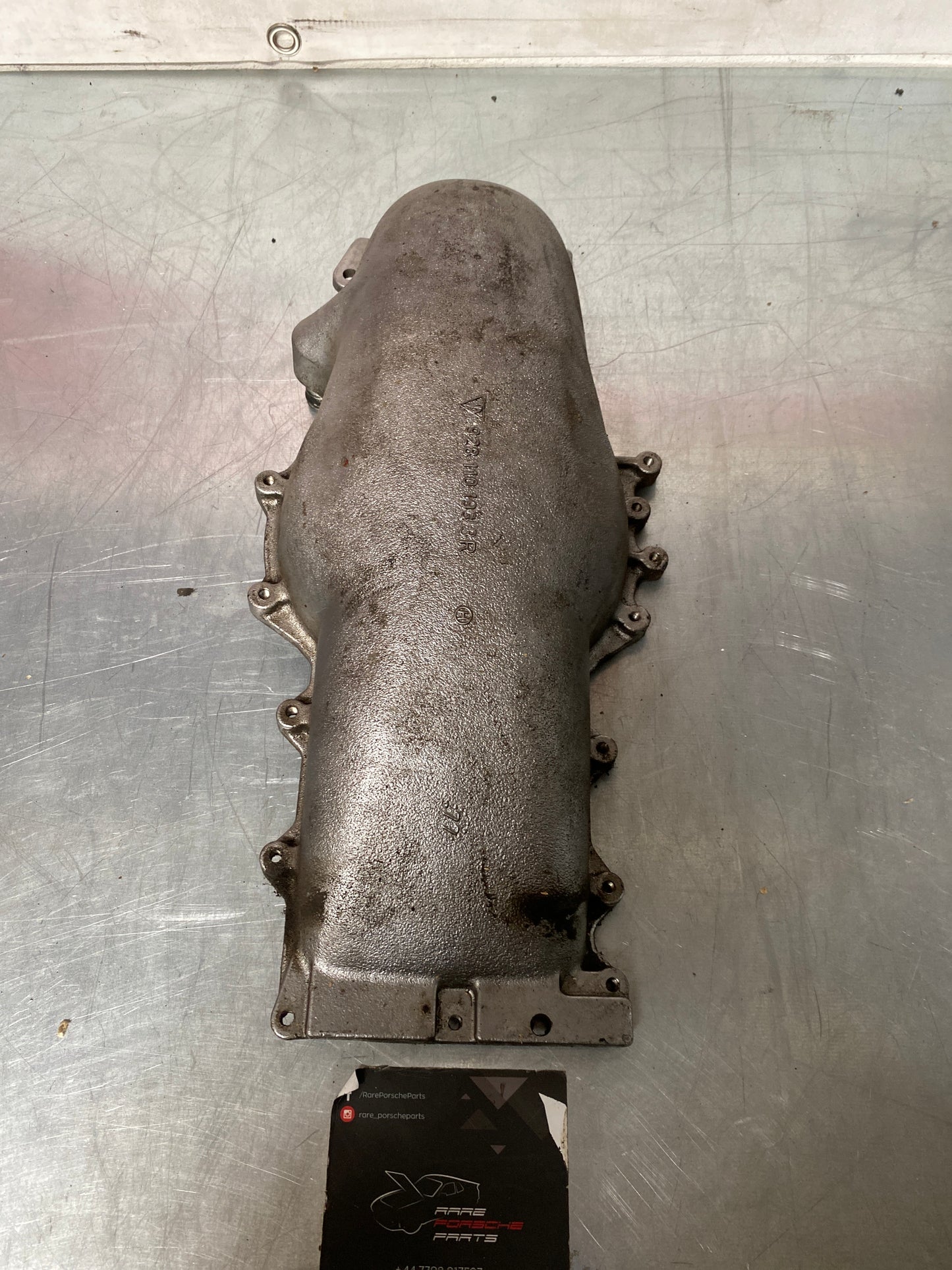 Porsche 928 throttle body, used 9281101933R / 0438120049