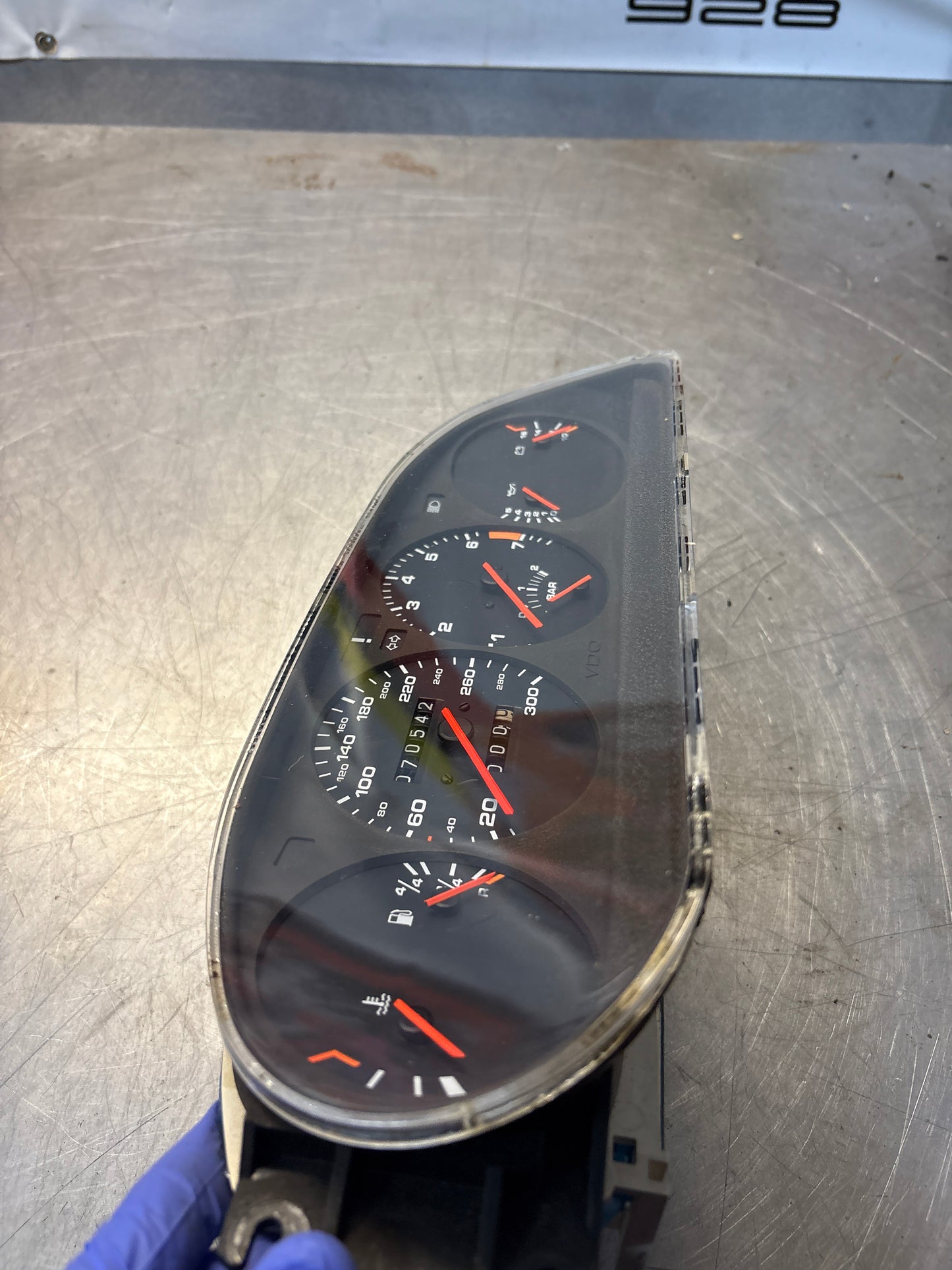 Porsche 944 Turbo dash clock binnacle pod speedometer, 951641311 used 070542 miles plastic screen has some small scratches