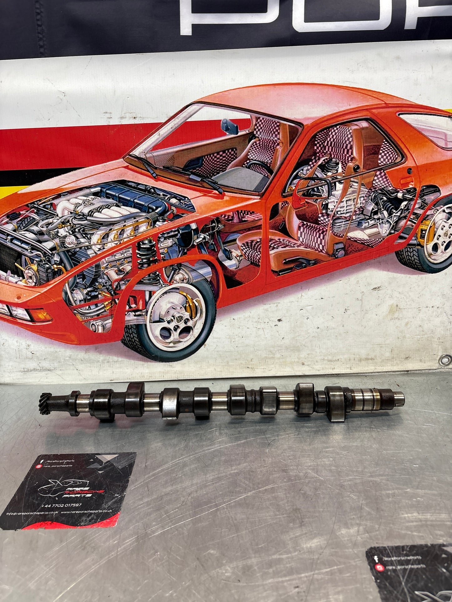 Porsche 924 / 924 Turbo chamshaft 046109021 used