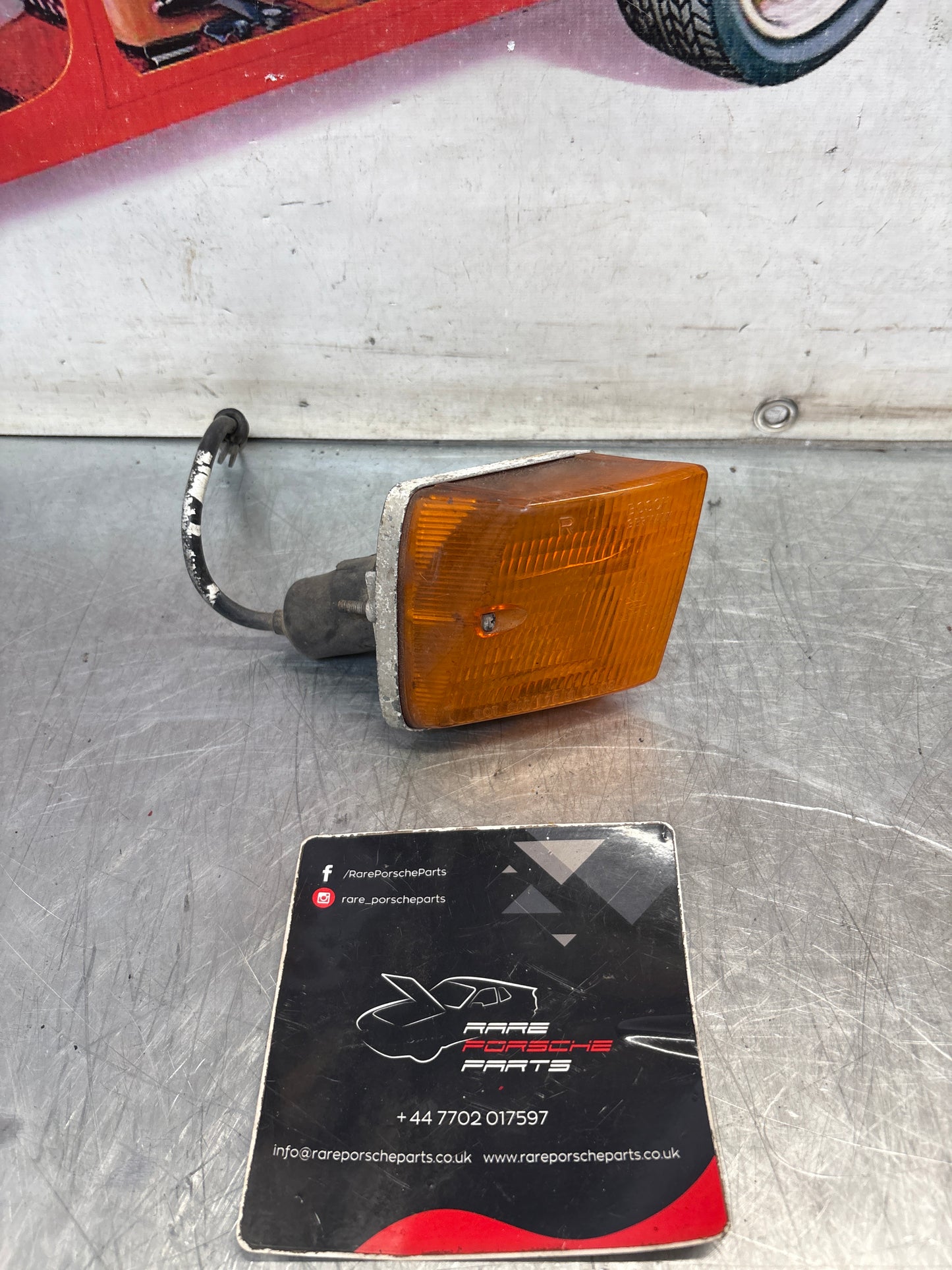 Porsche 928 pre facelift indicator lamp, right, used 0311315002 / 92863142100
