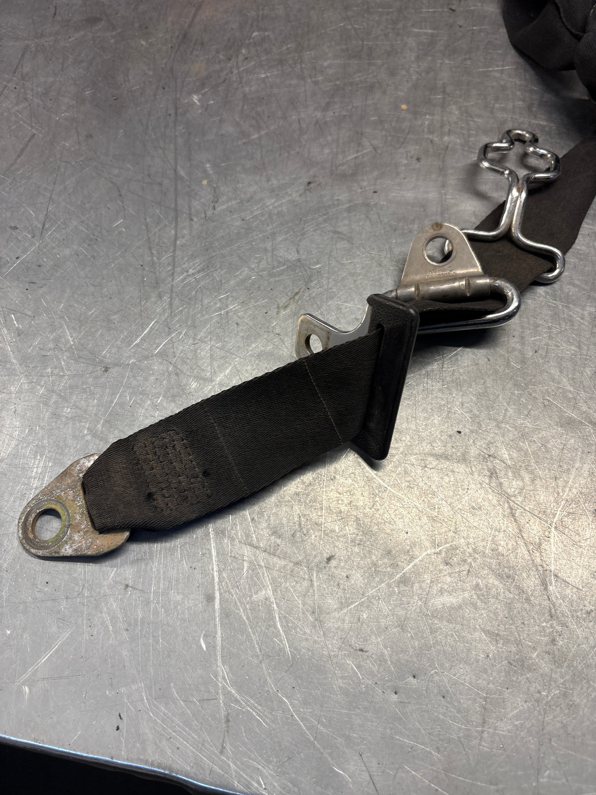 Porsche 914 right side seat belt, used 91480318210