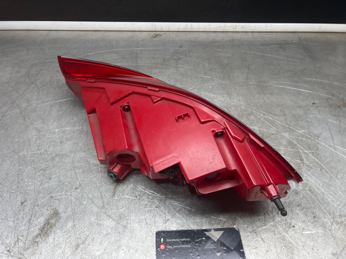 PORSCHE BOXTER CAYMAN 981 PASSENGER SIDE LEFT REAR TAILLIGHT 98163114112