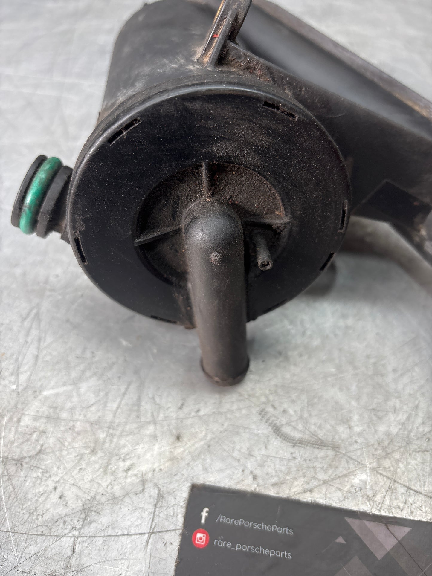 Porsche 944 S2 Oil filler neck / separator 94410718011 used