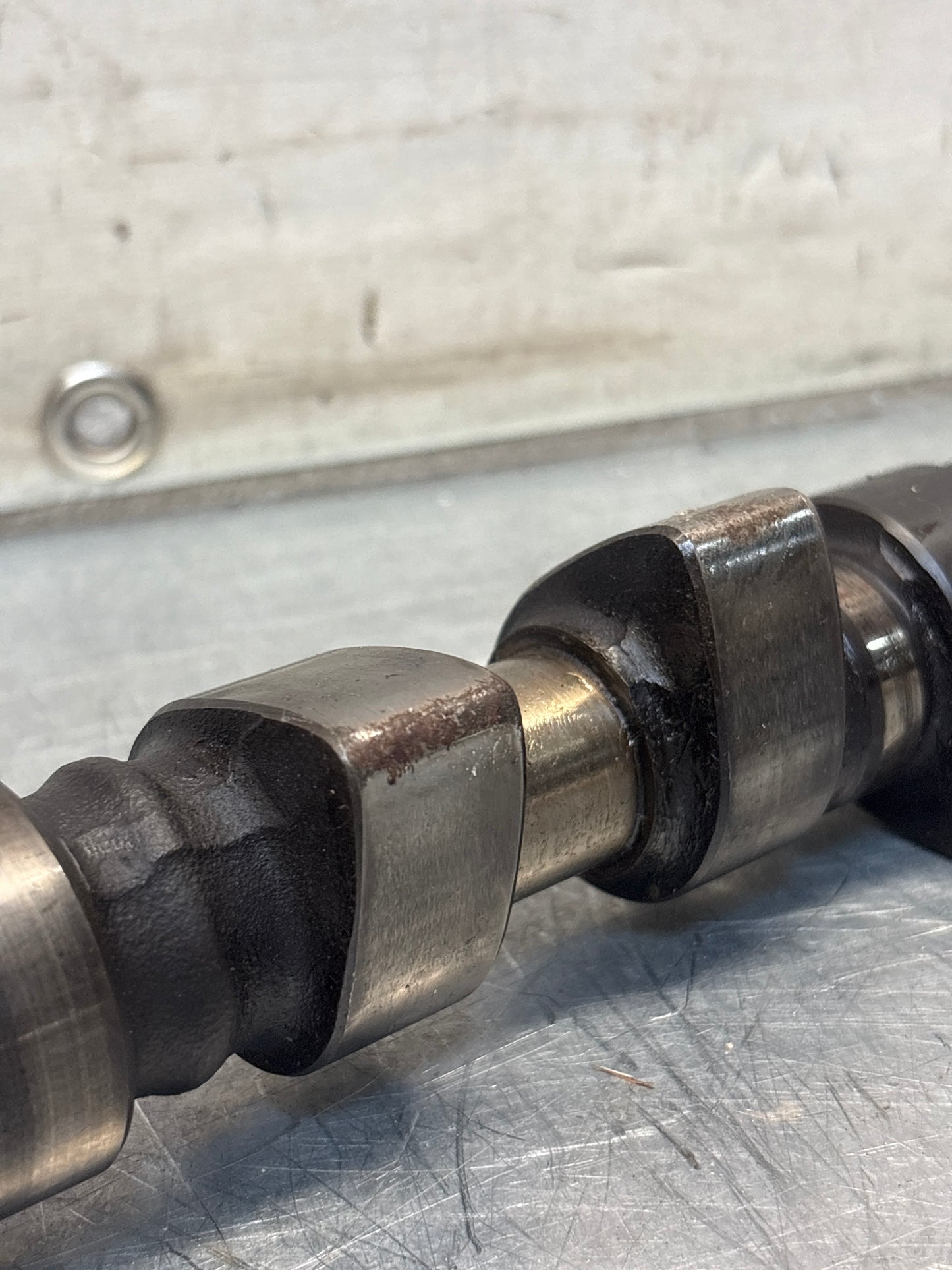 Porsche 924 / 924 Turbo camshaft 046109021 used
