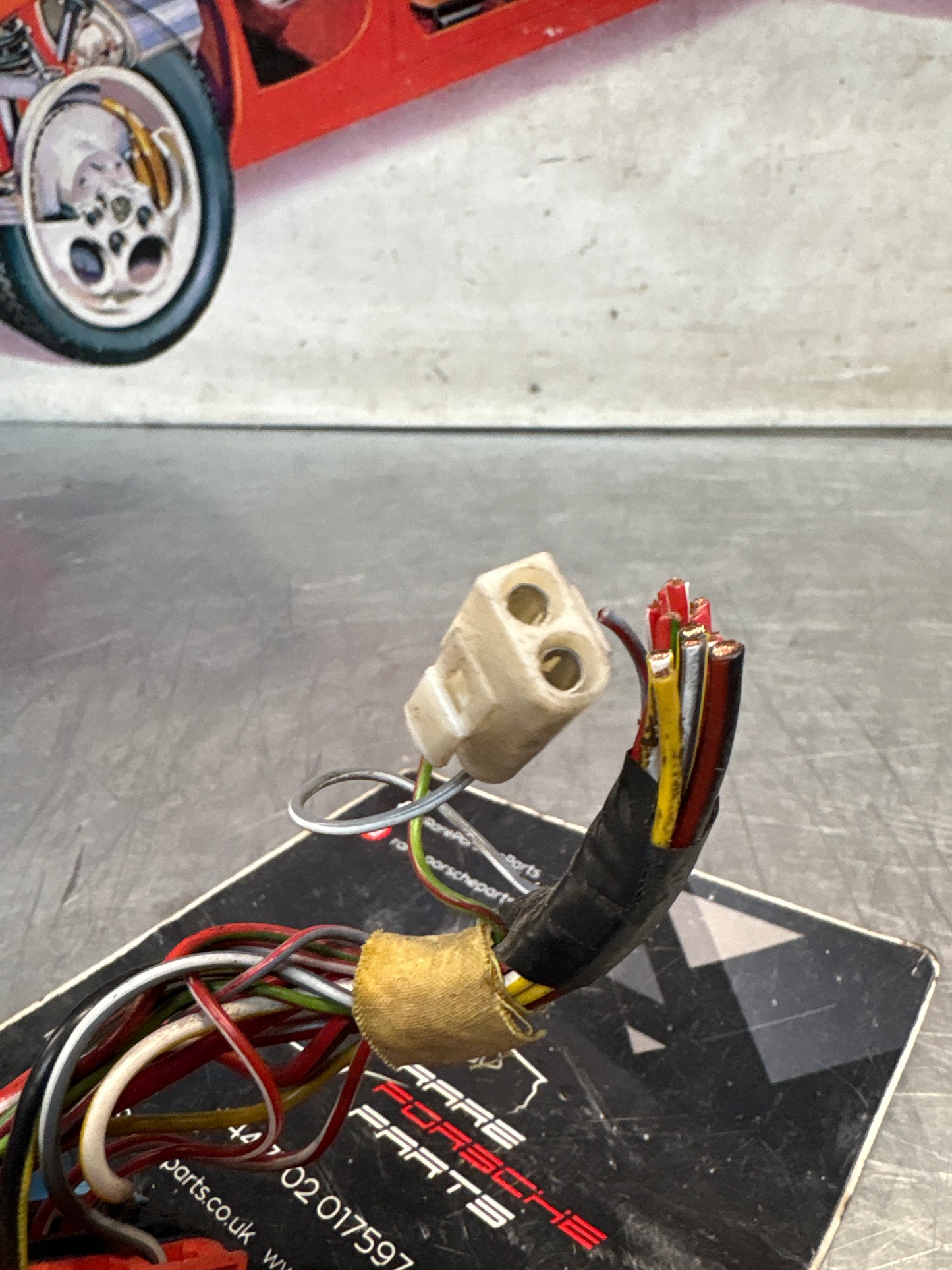 Porsche 944 85.5- fuse box pigtail, used blue-red 92861233508