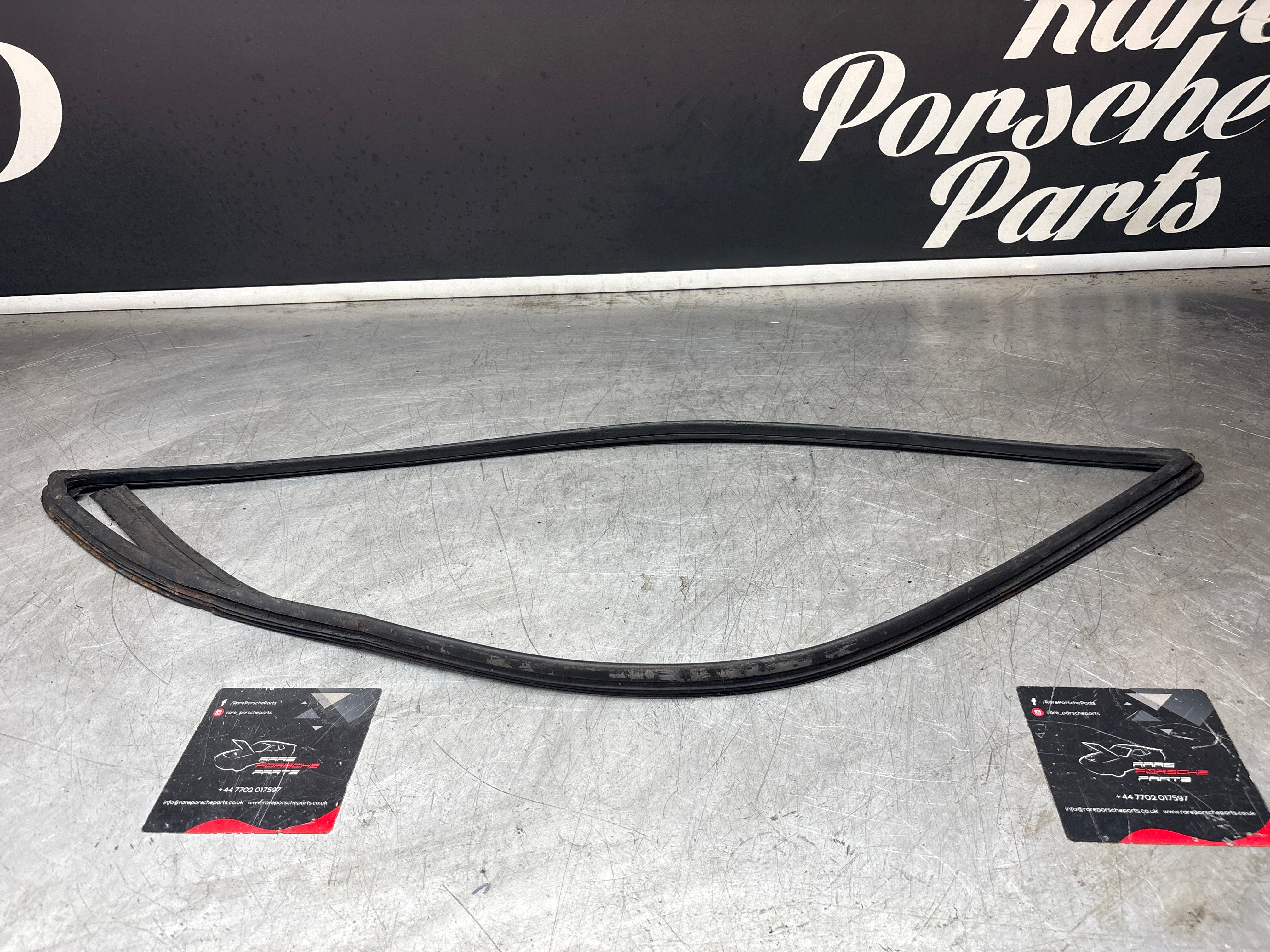 Porsche 928 S left rear quarter glass rubber seal, 92854304604 used ...