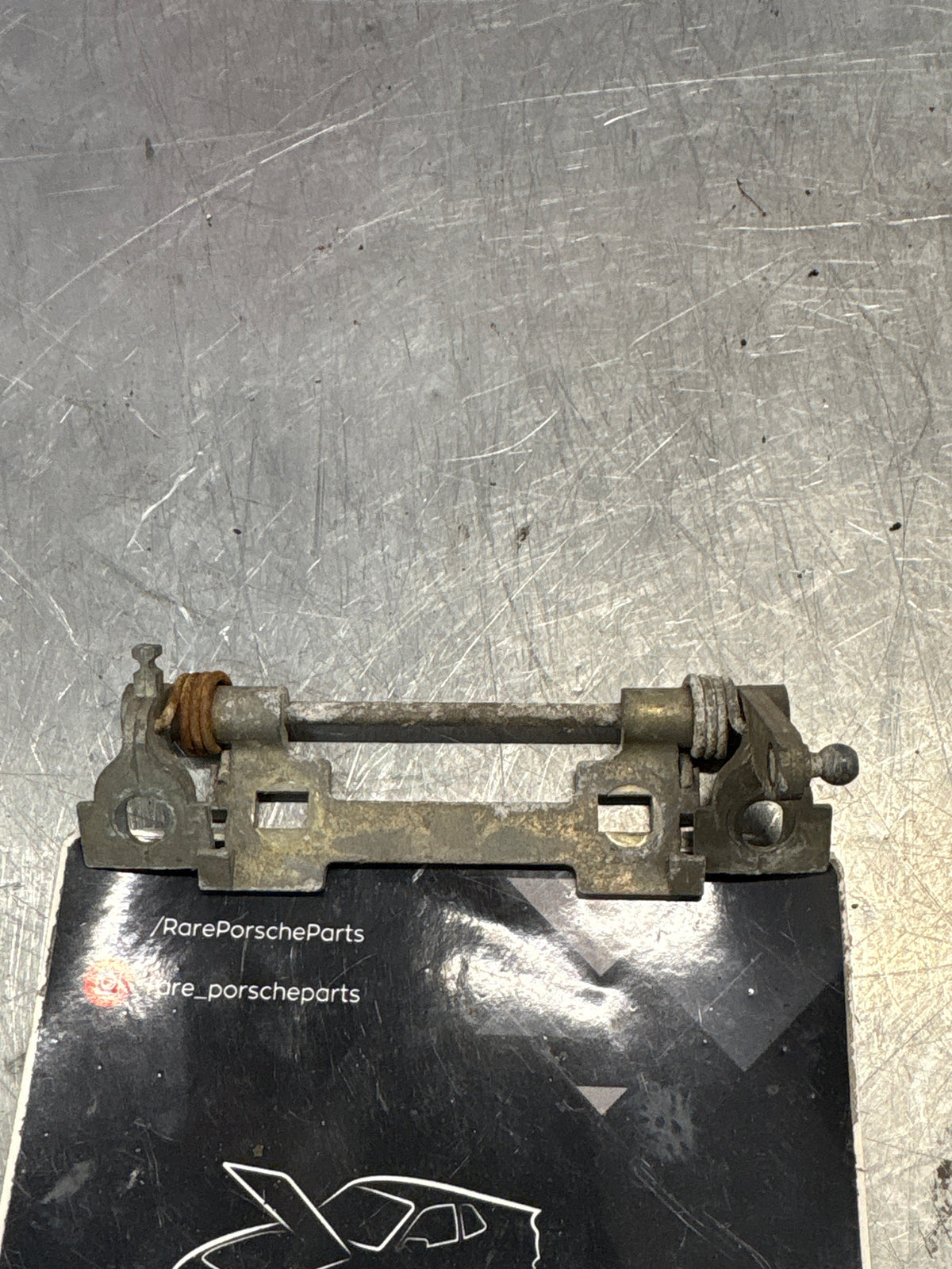 Porsche 928 right door handle assembly 92853706402 Used