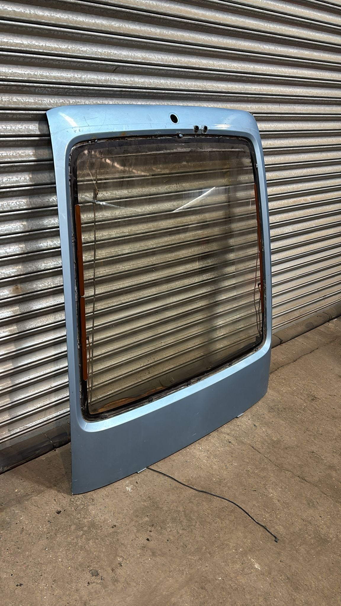 Porsche 928 S boot lid, hatch, tail gate 92851200505 with brown glass