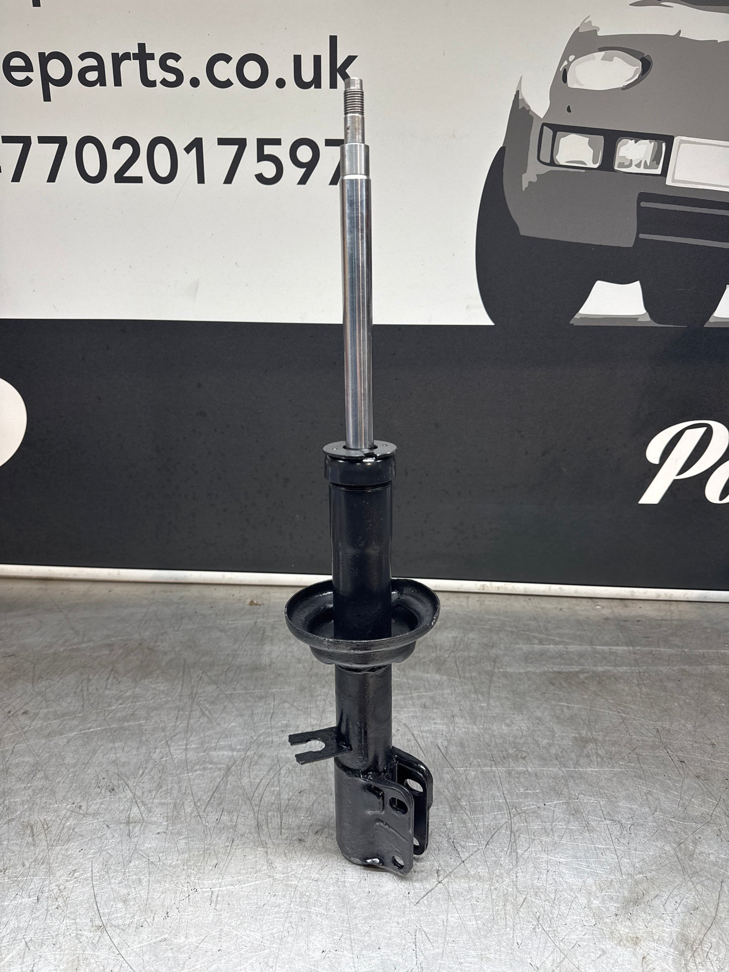 Porsche 924/ Early 944 Refurbished Front struts Pair. 477412031F/ 477412032F