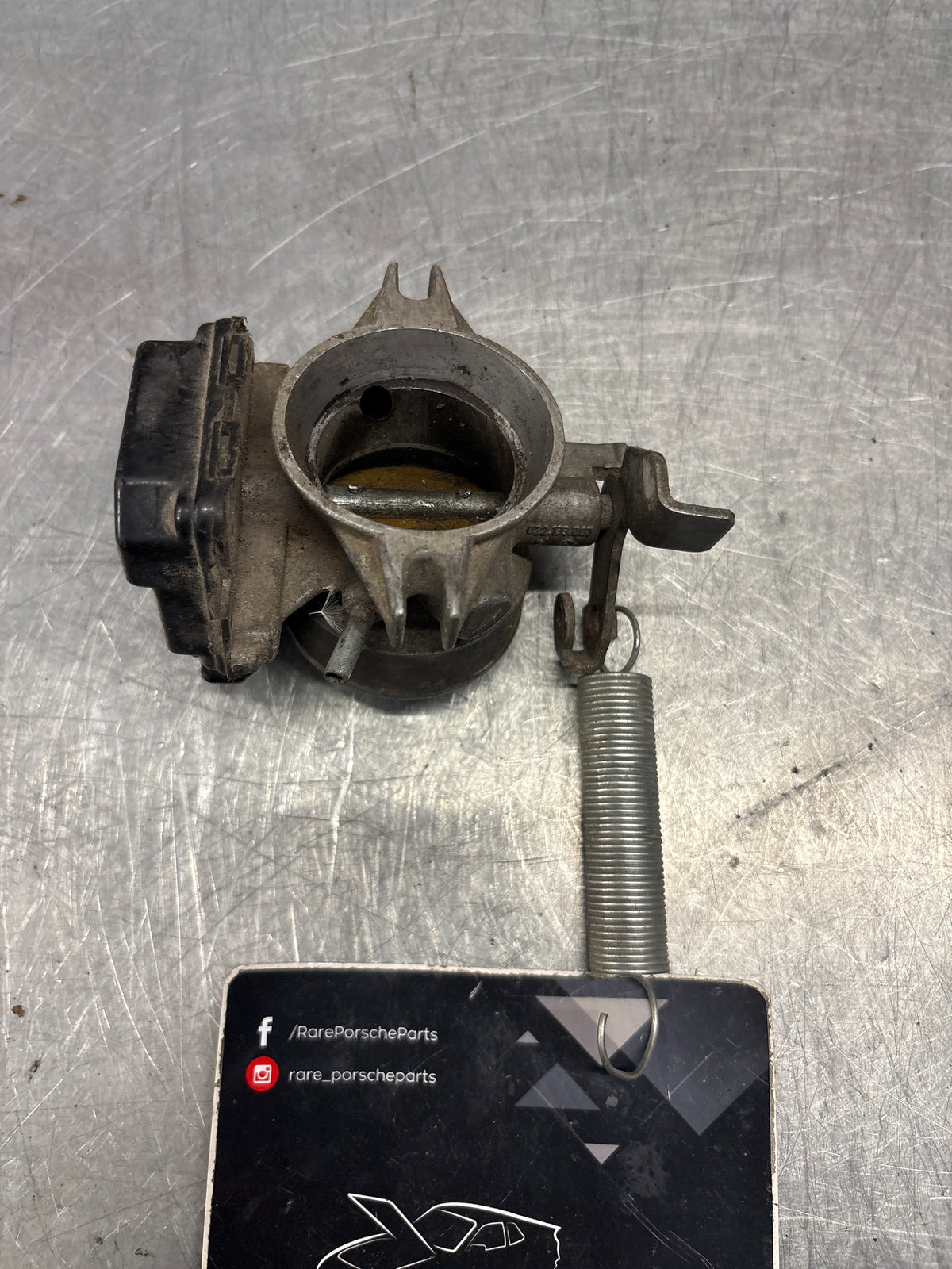 Porsche 914 throttle body, used 022133067