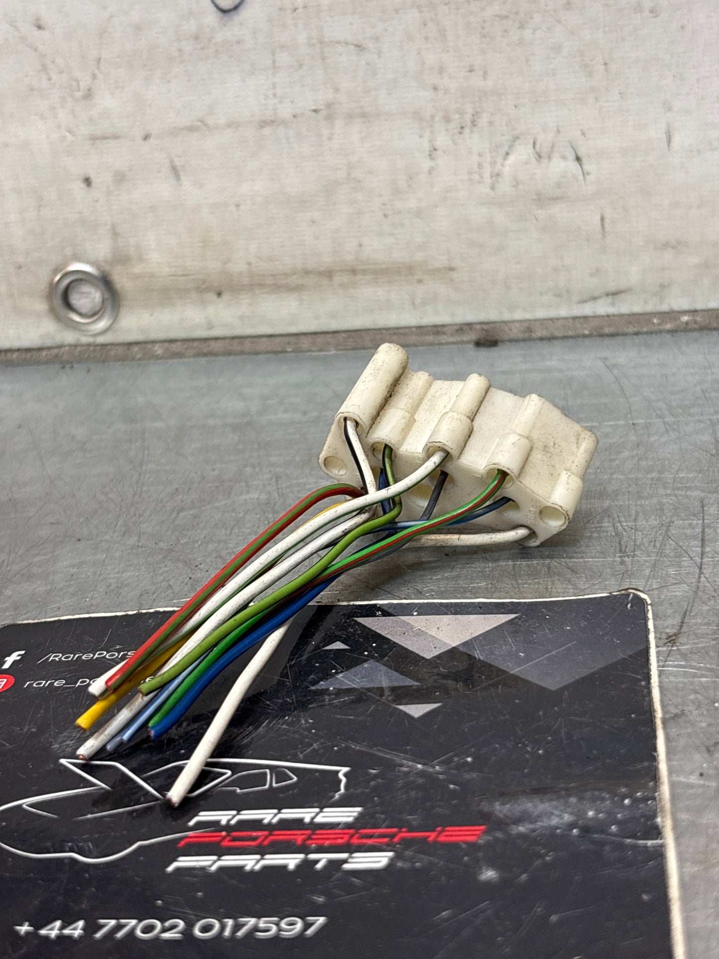 Porsche 944 85.5- / 928 dashboard indicator connector harness, used 431953525