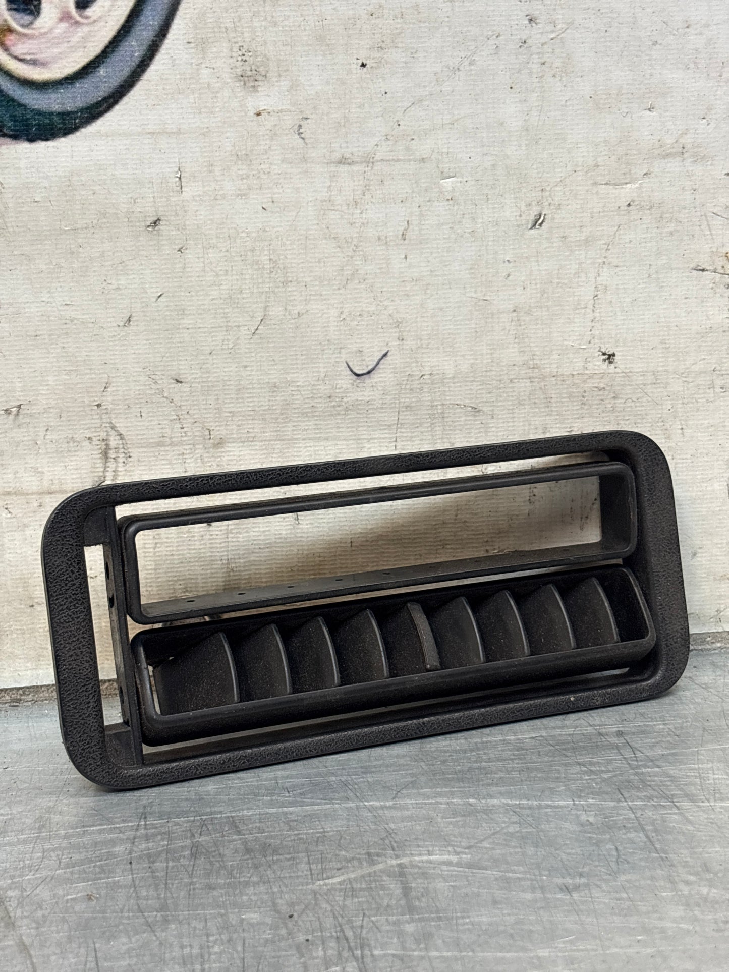 Porsche 928 air shower air nozzle ventilation cover frame, used 92857304550