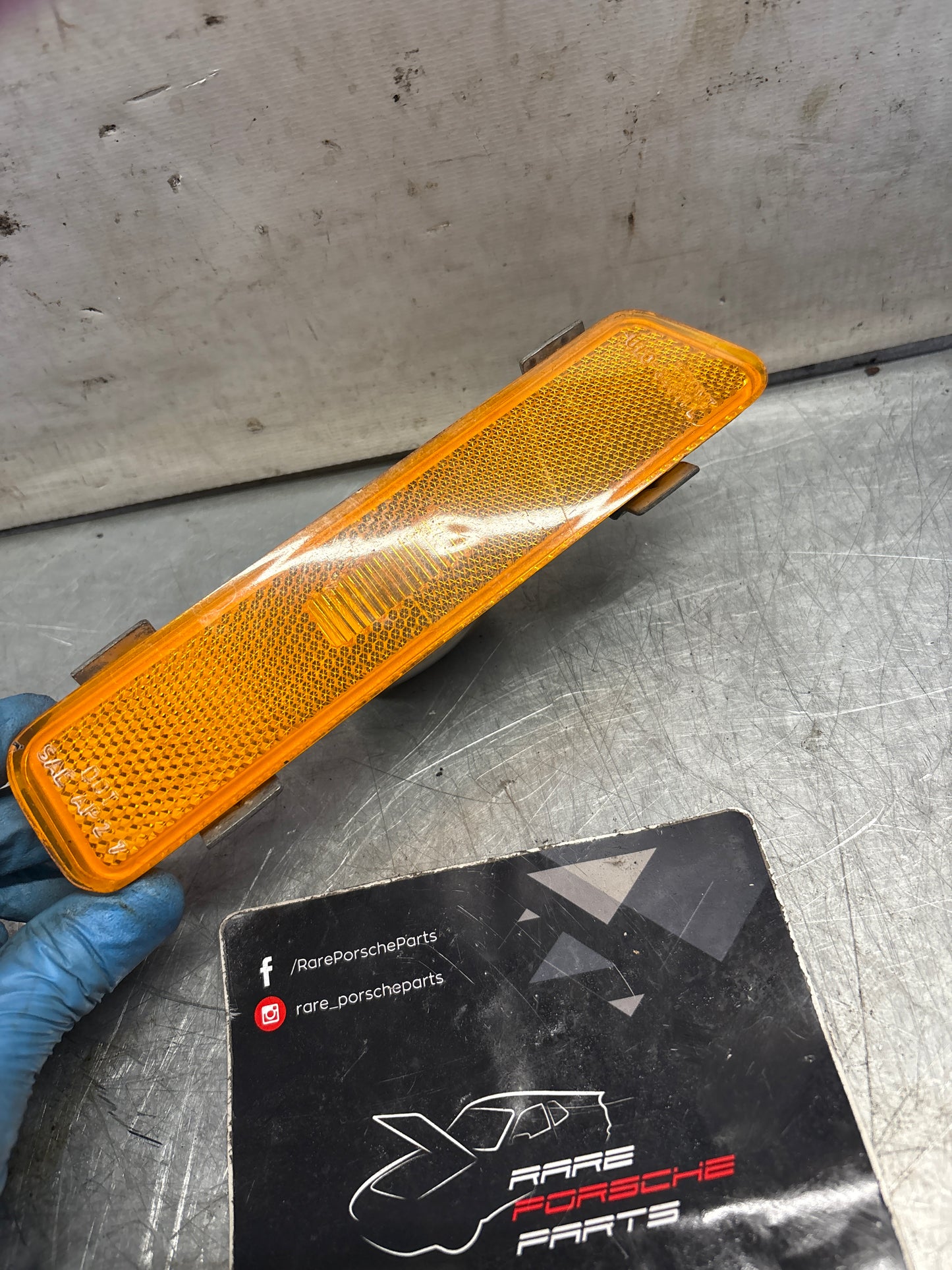 Porsche 928 Front left sidemarker, used 92863141102