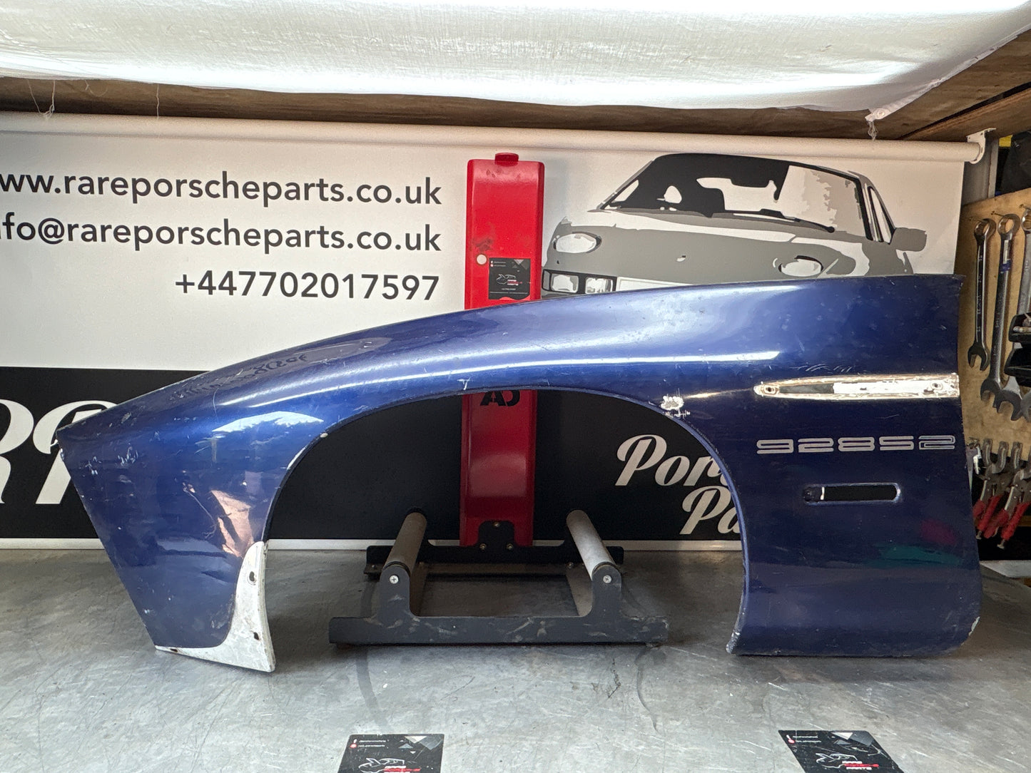 Porsche 928 -87 front left wing, 92850301103 used