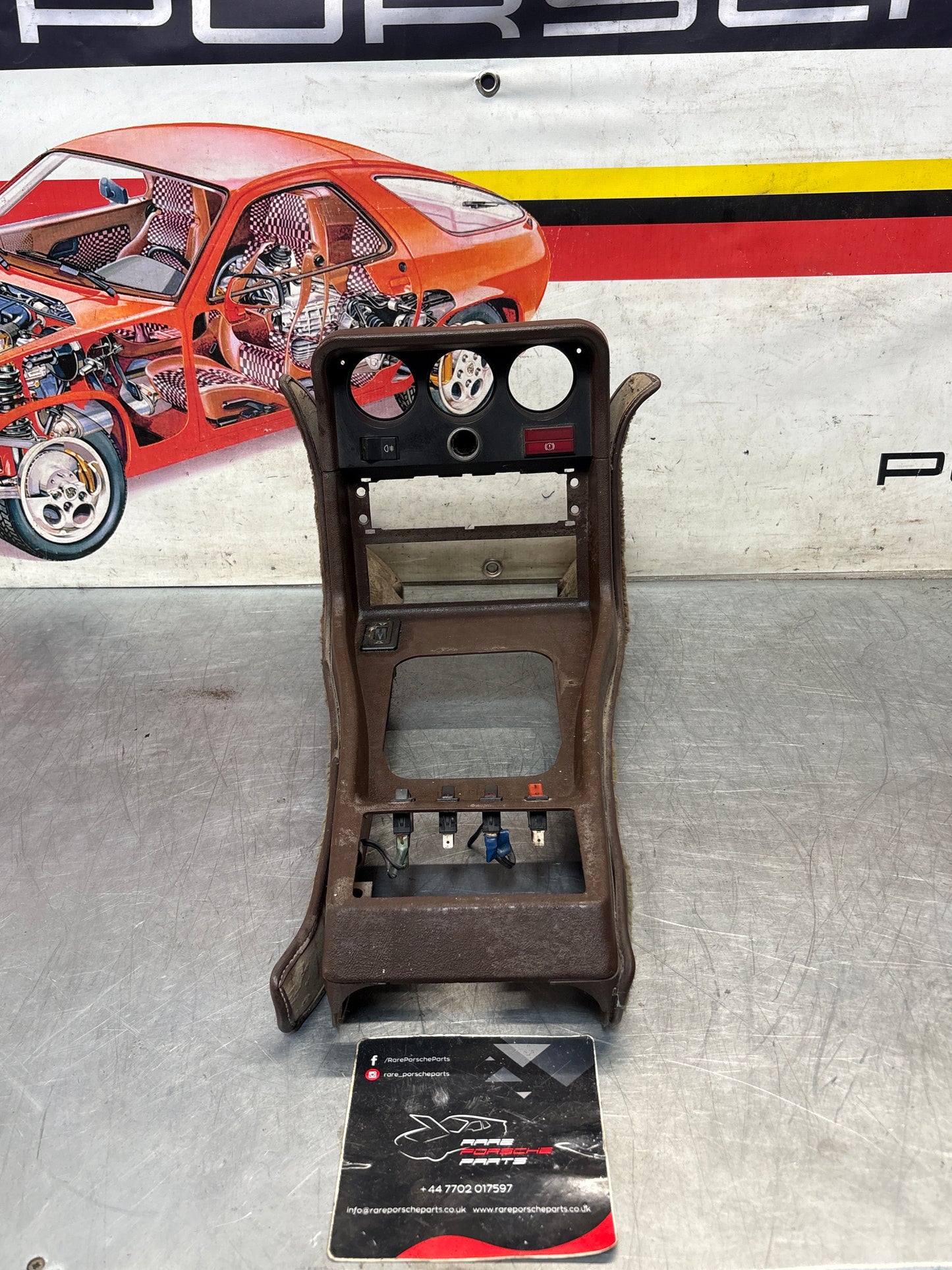 Porsche 924 944 centre console brown with black carpet one switch hole 477857969 / 477857951 used