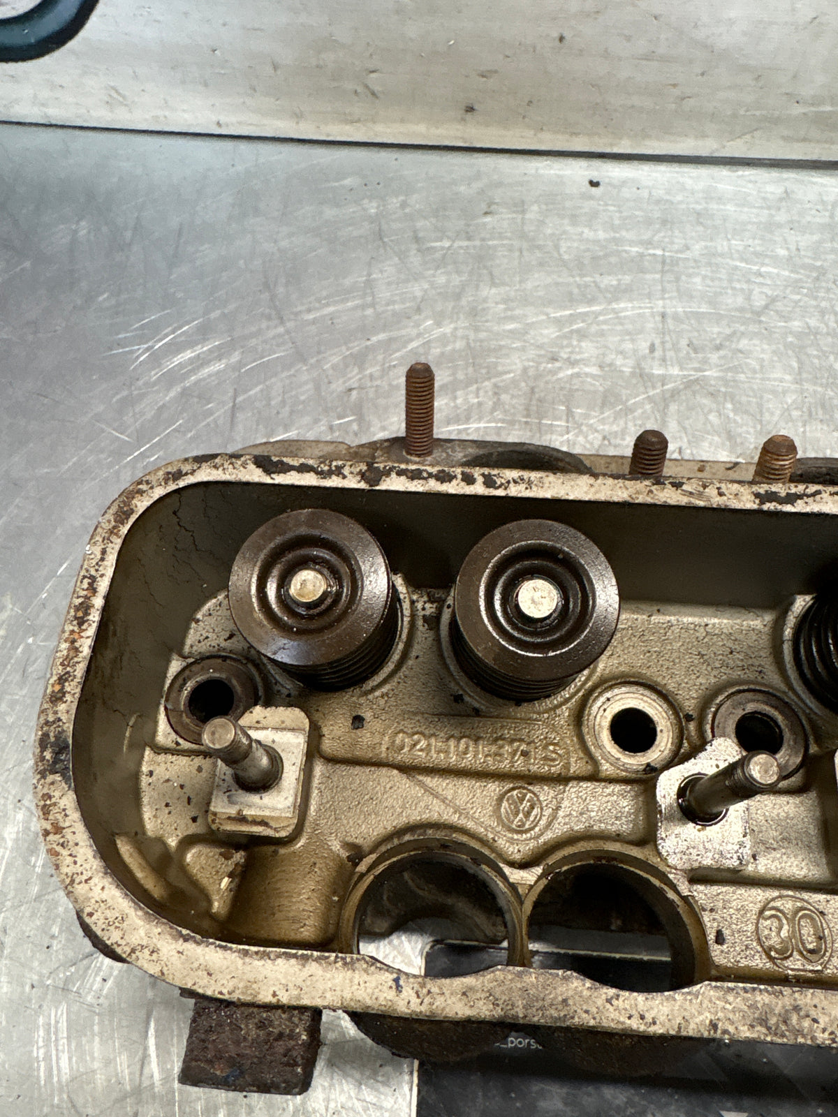 Porsche 914, cylinder head, used 021101371S
