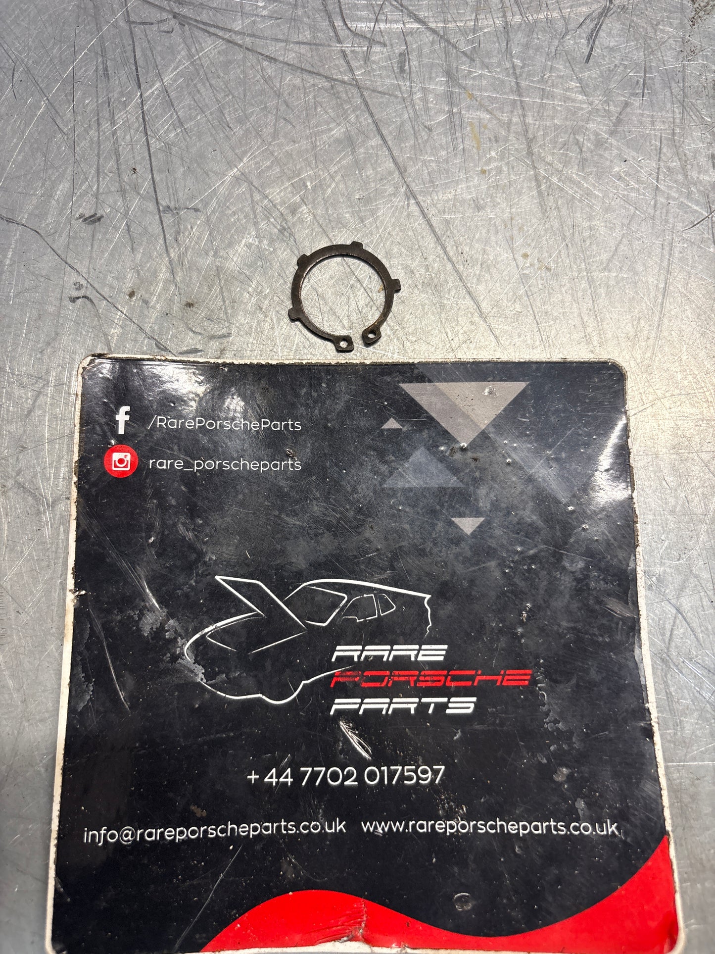 Porsche 928 circlip, used 90027300301