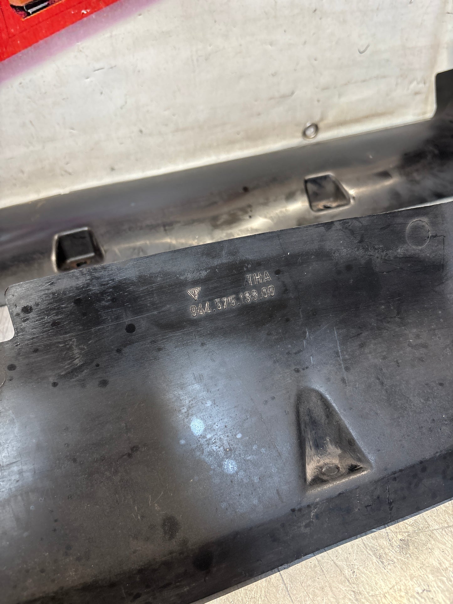 Porsche 944 S2 / turbo front air duct Kit used
