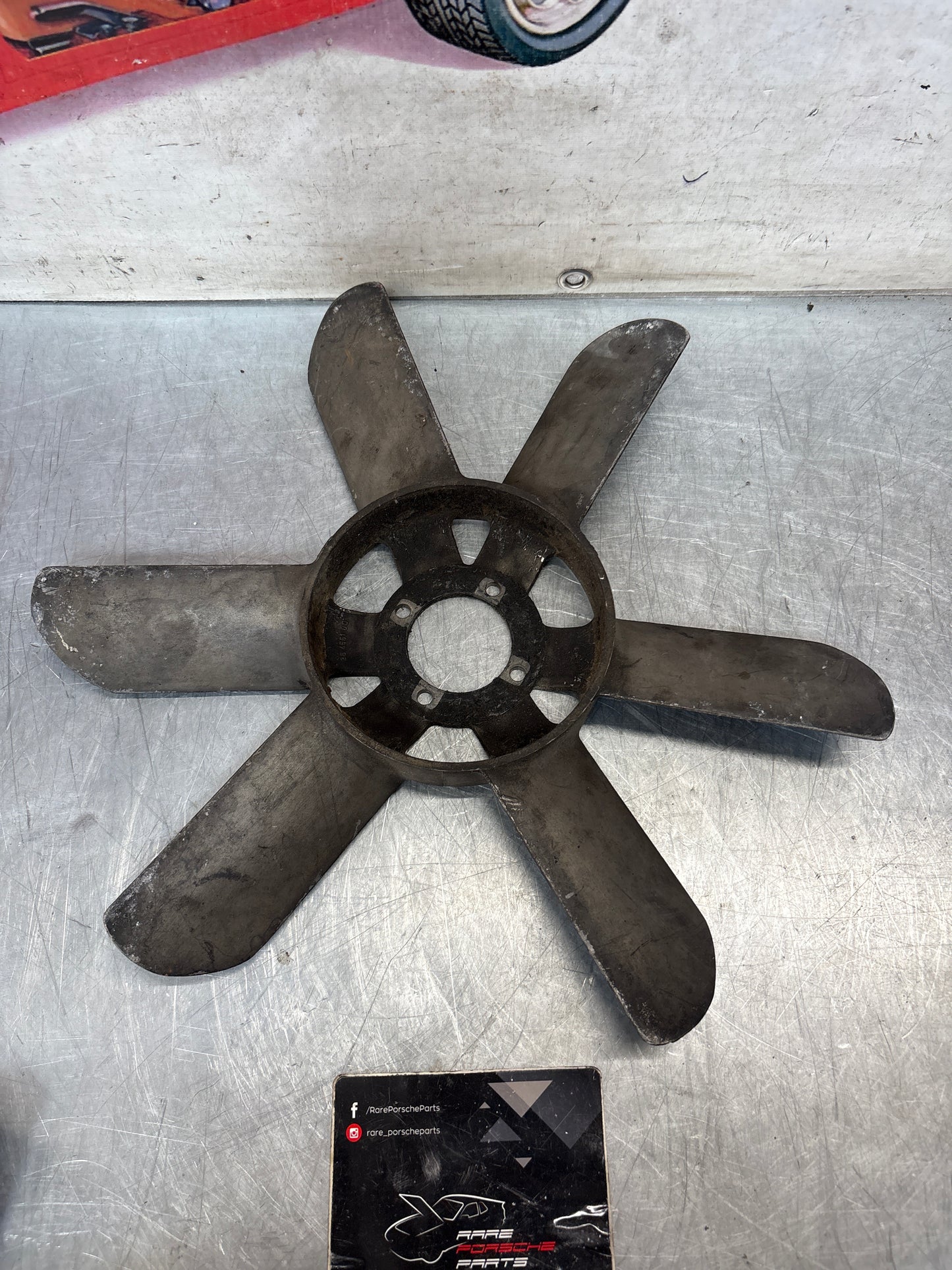 Porsche 928 early Engine cooling fan used 92810613701 / 1082051006