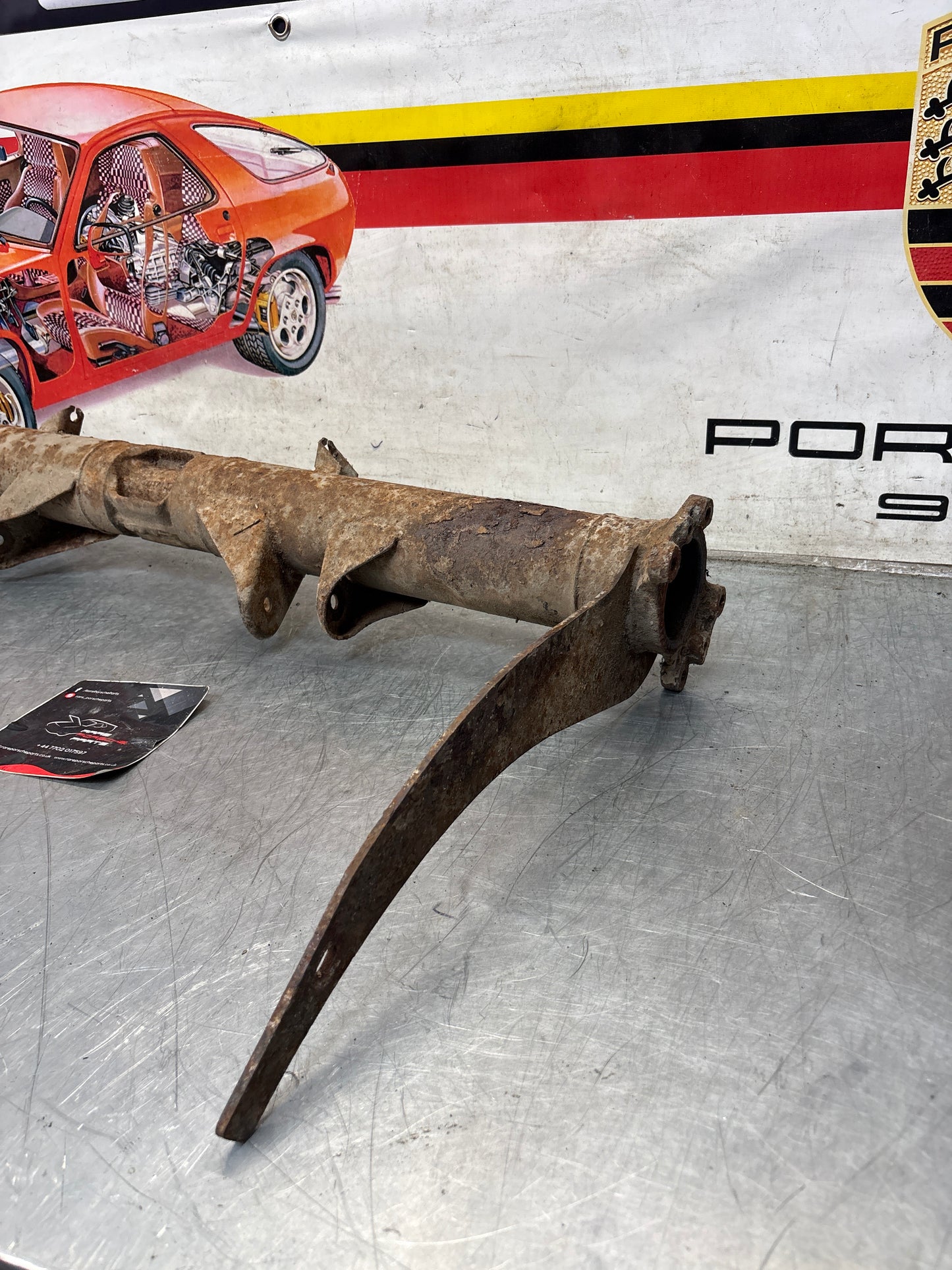 Porsche 924 Late Rear Axle carrier, used 477500053F