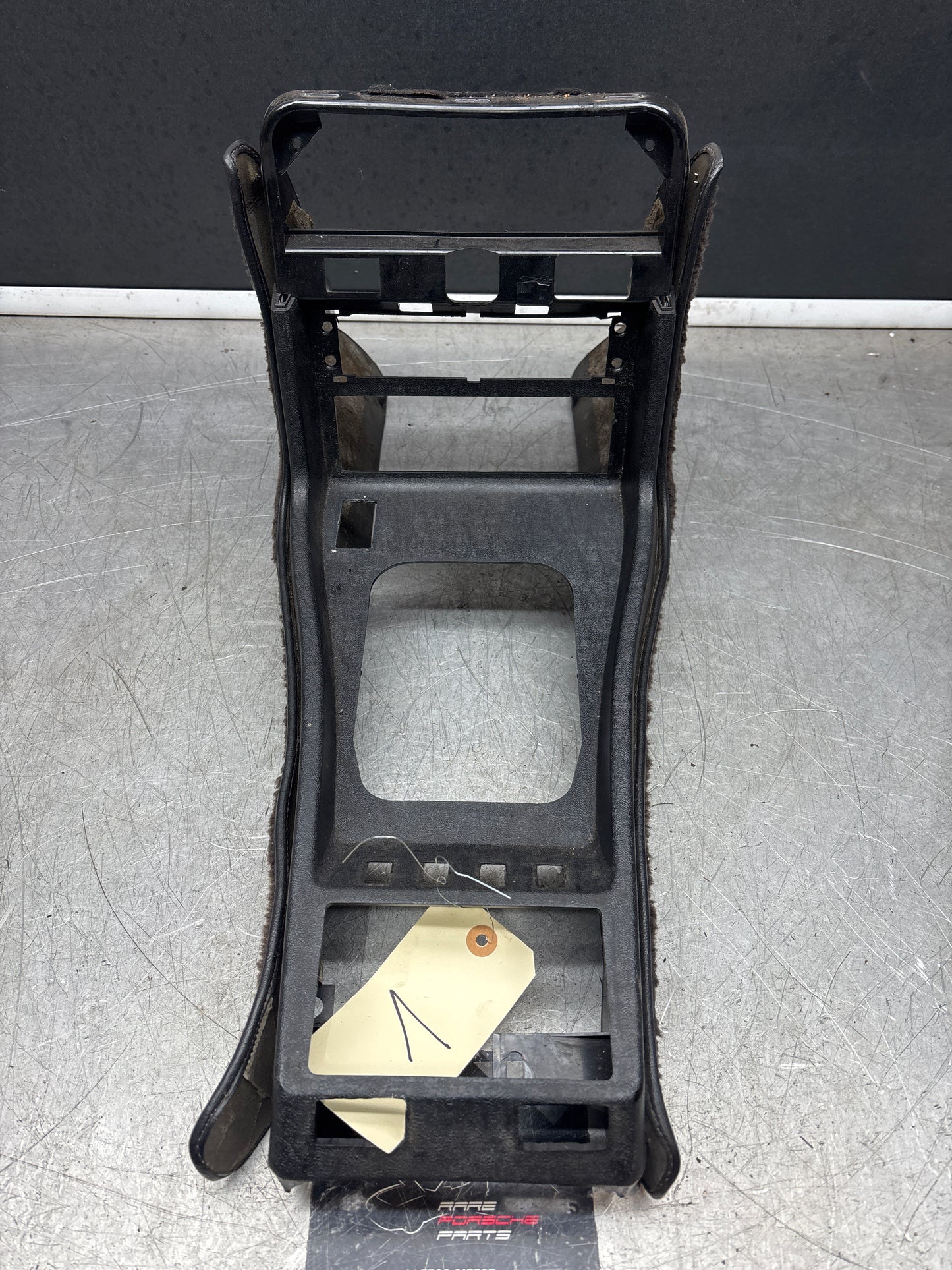 Porsche 924 centre console black, with one switch hole 477857951 / 477857969 used, black carpet