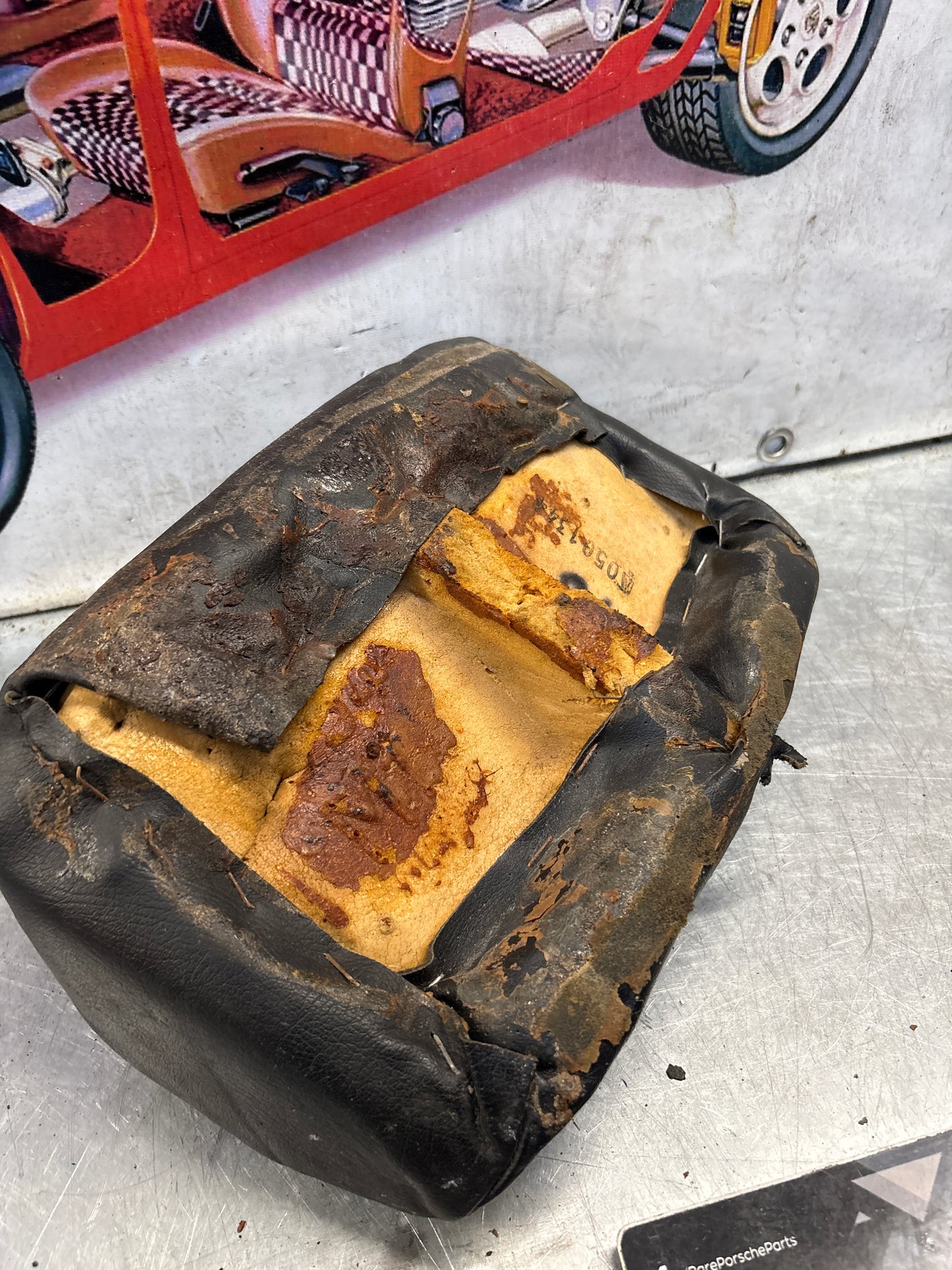 Porsche 928 rear right seat upper cushion, leather, black, used 92852204650