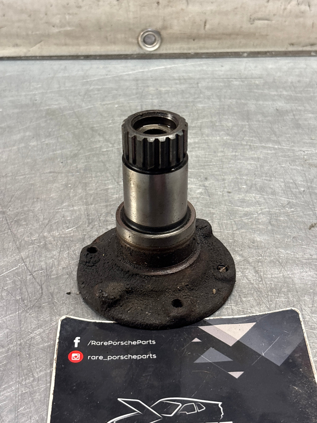 Porsche 914 rear axle stub, used 91433220901