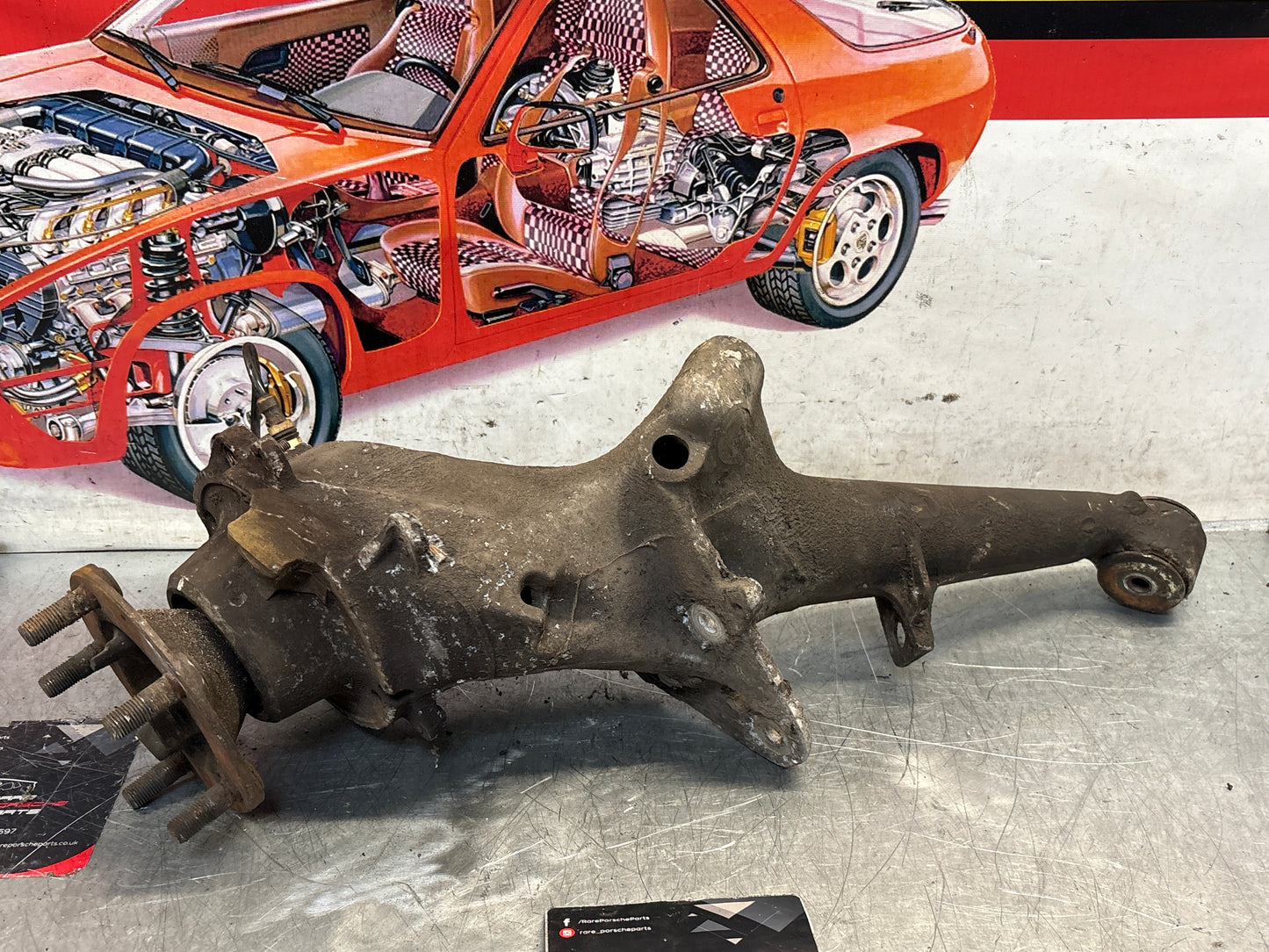 Porsche 944 alloy rear left trailing arm, used 95133151305 / 9513315134R used, with hubs